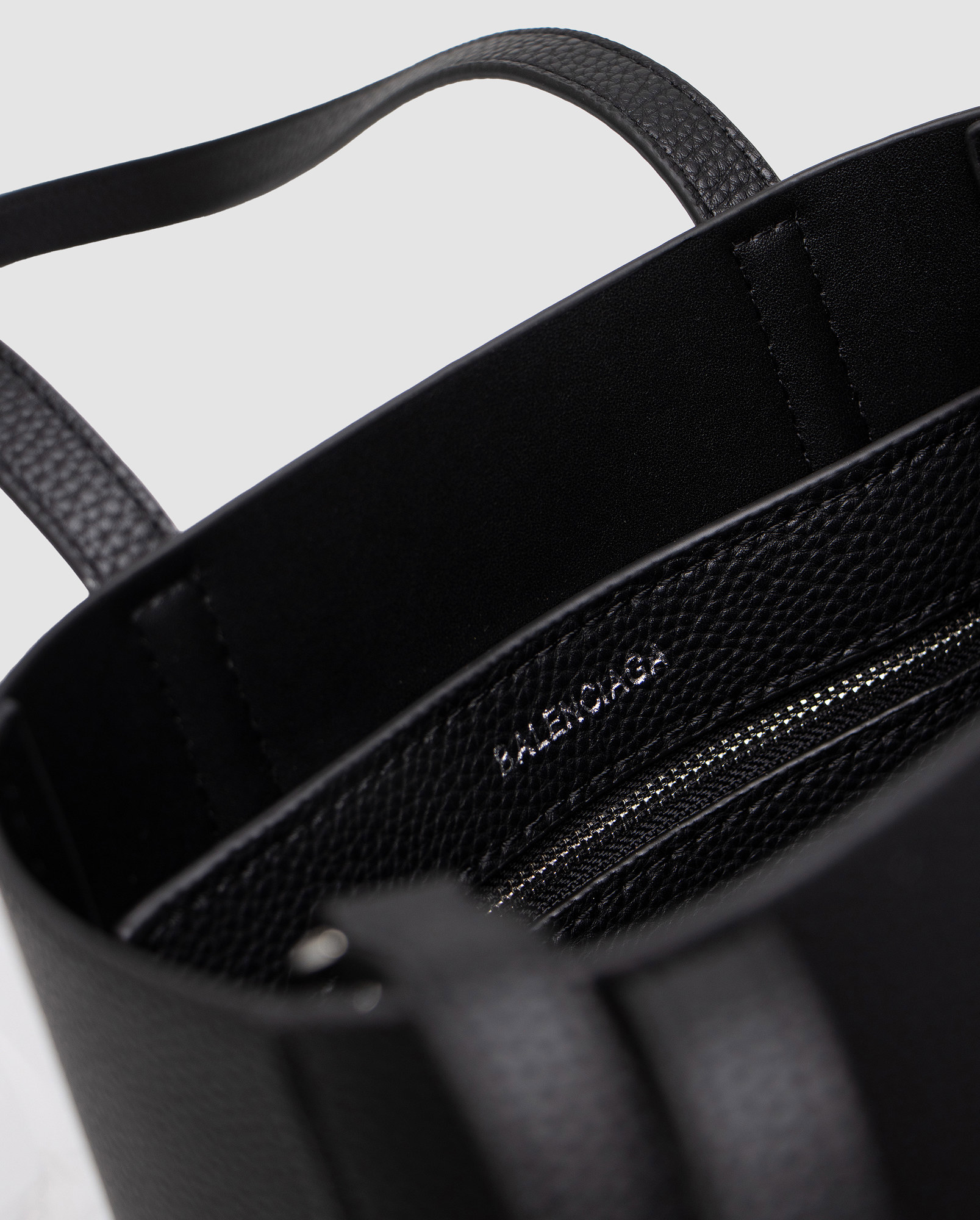 Balenciaga Everyday XXS Black Leather - 3