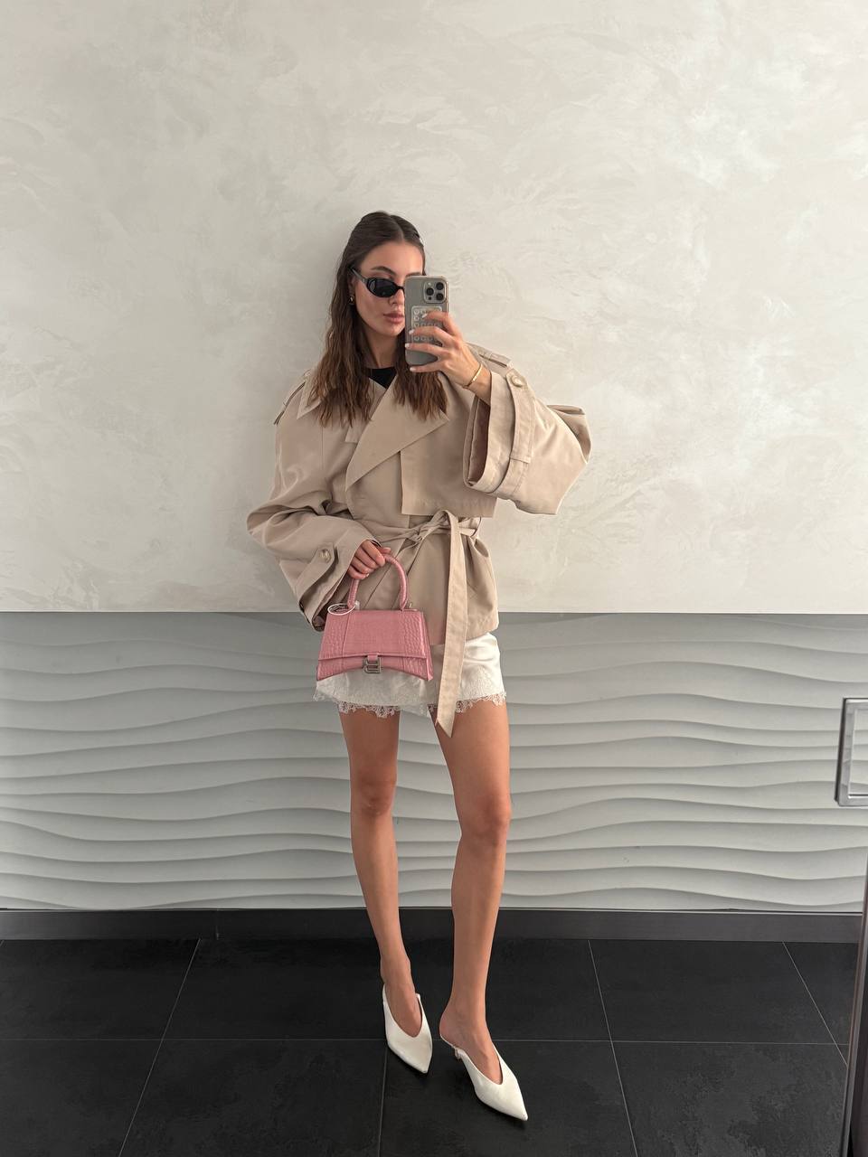 Balenciaga Hourglass Handbag Small in Crocodile Embossed Calfsk Pink - 4