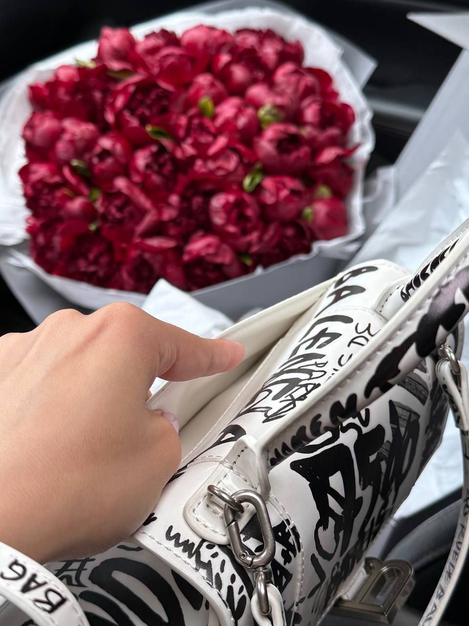 Balenciaga Hourglass Handbag Small in Crocodile Embossed Calfsk White - 11