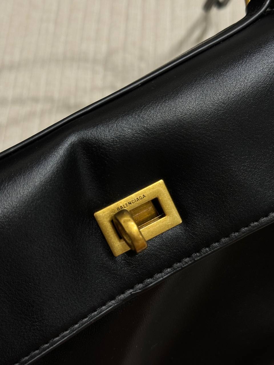 Balenciaga Rodeo Black/Gold - 6