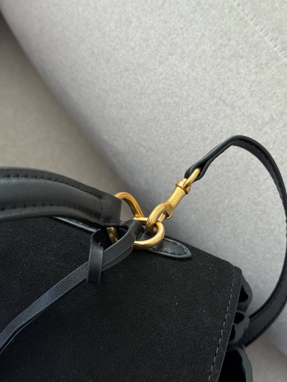 Balenciaga Rodeo Large Suede Black/Gold Hardware - 16