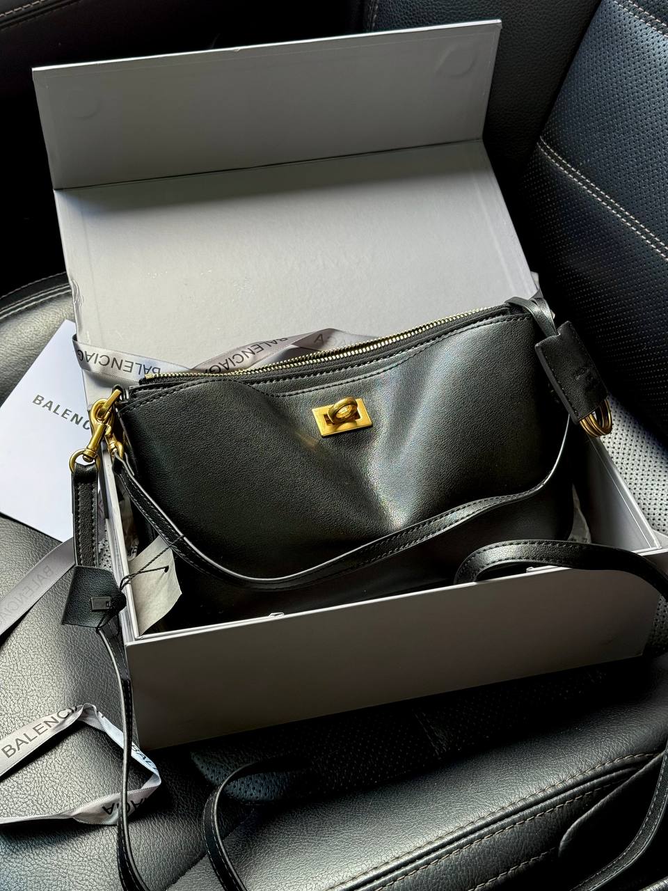 Balenciaga Rodeo Sling Pochette in Black/Gold - 2