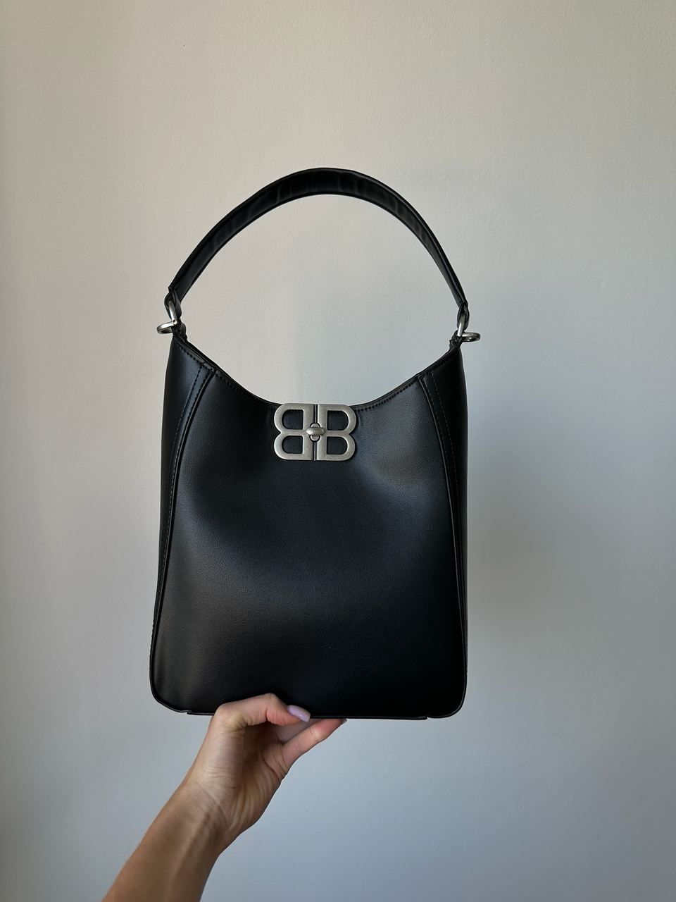 Balenciaga Soft Hobo Bag in Black Peach Calfskin, aged-silver hardware - 2