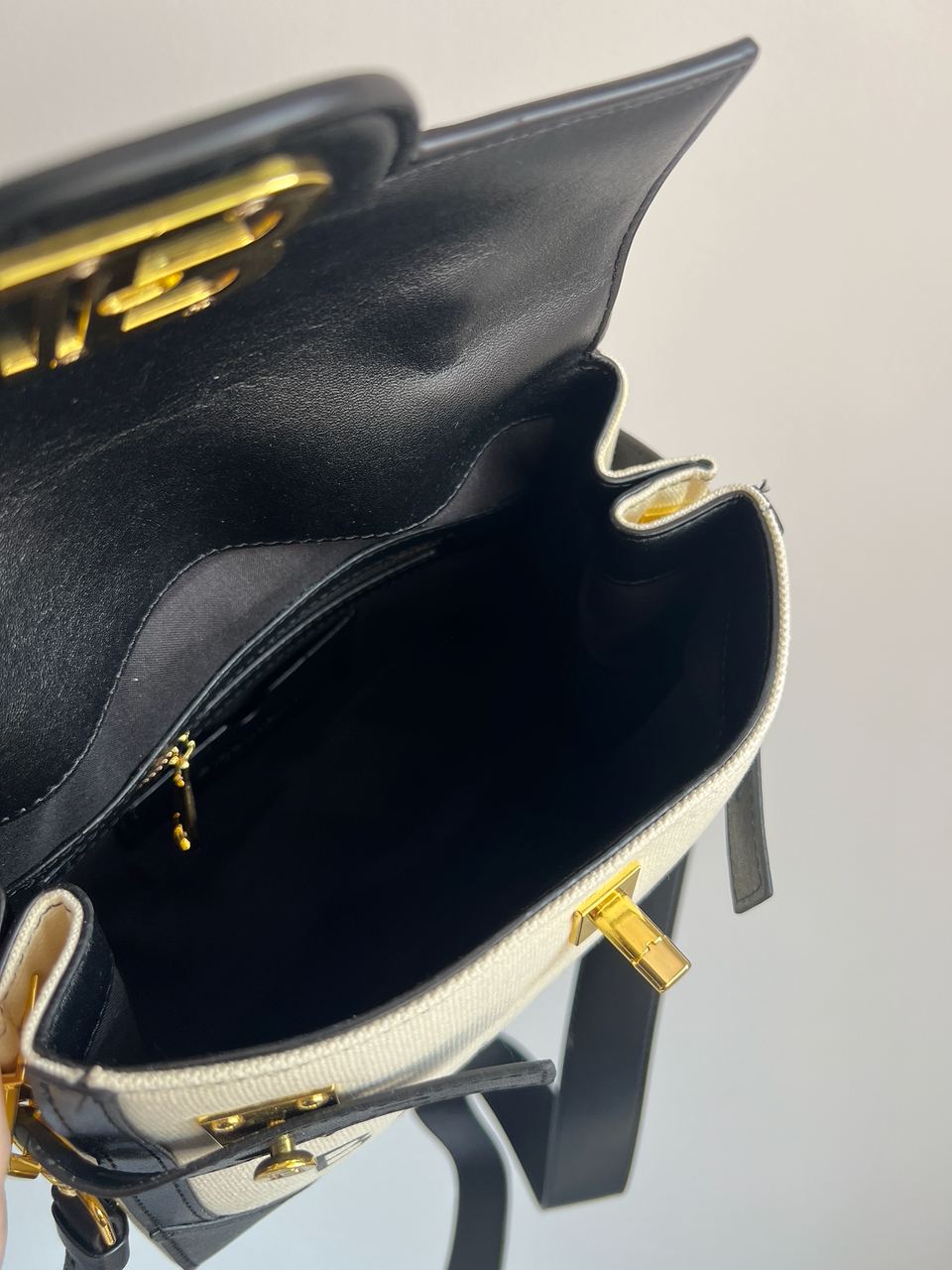 Balmain B-Buzz 23 Cream/Black - 9