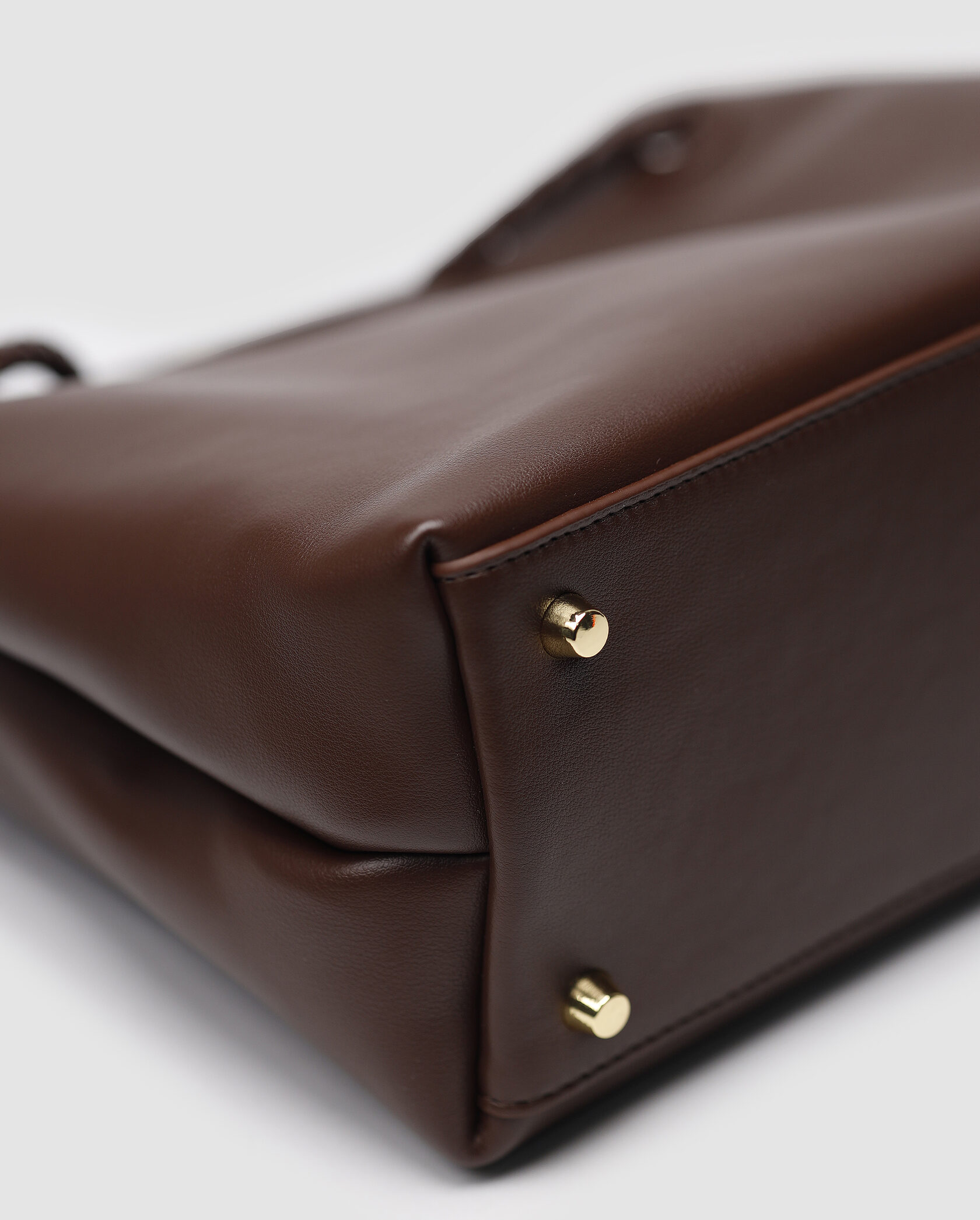 Bottega Veneta Andiamo Medium Leather Tote Bag in Brown - 9