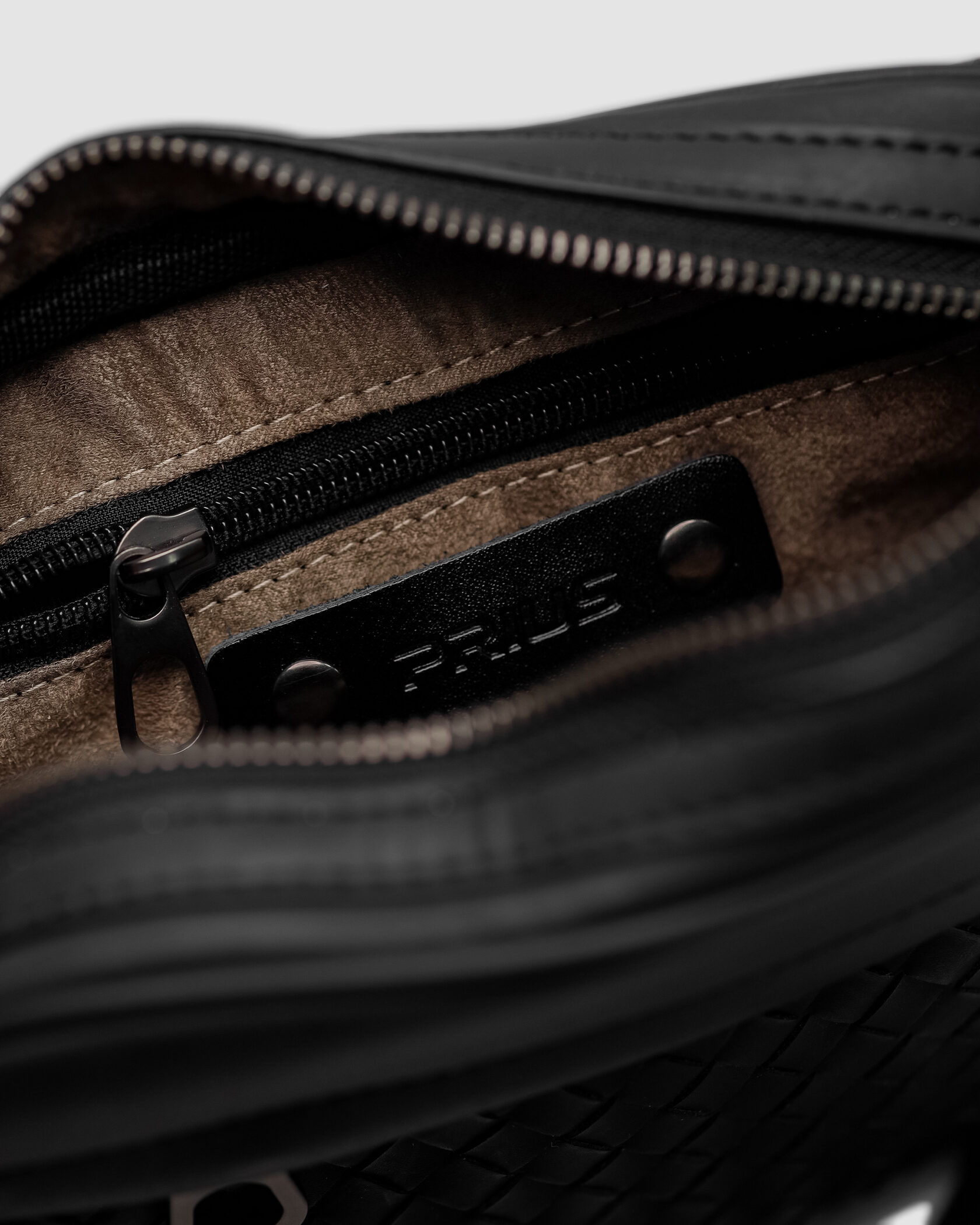 Bottega Veneta Black Leather Bag - 12