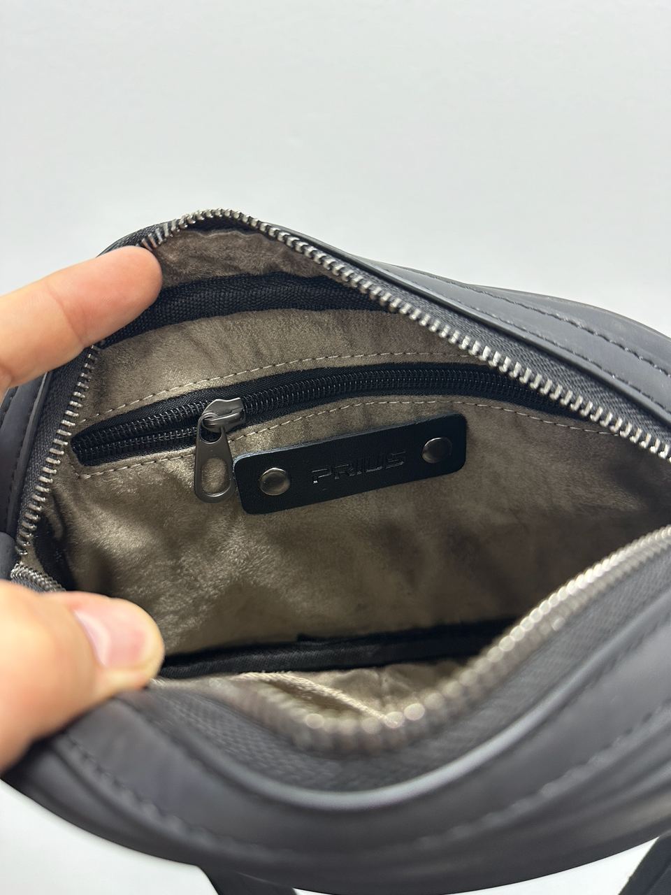 Bottega Veneta Black Leather Bag - 14