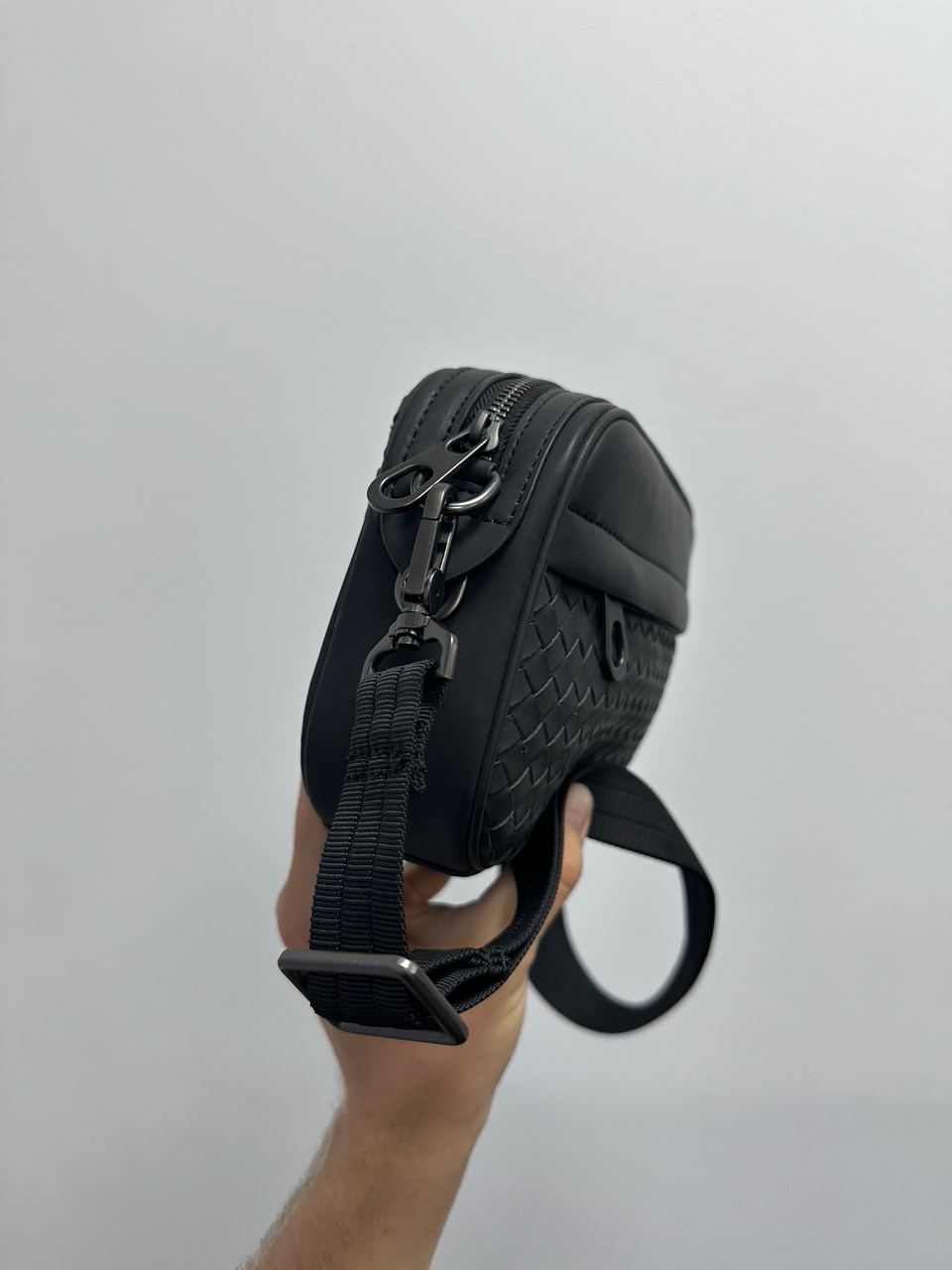 Bottega Veneta Black Leather Bag - 7