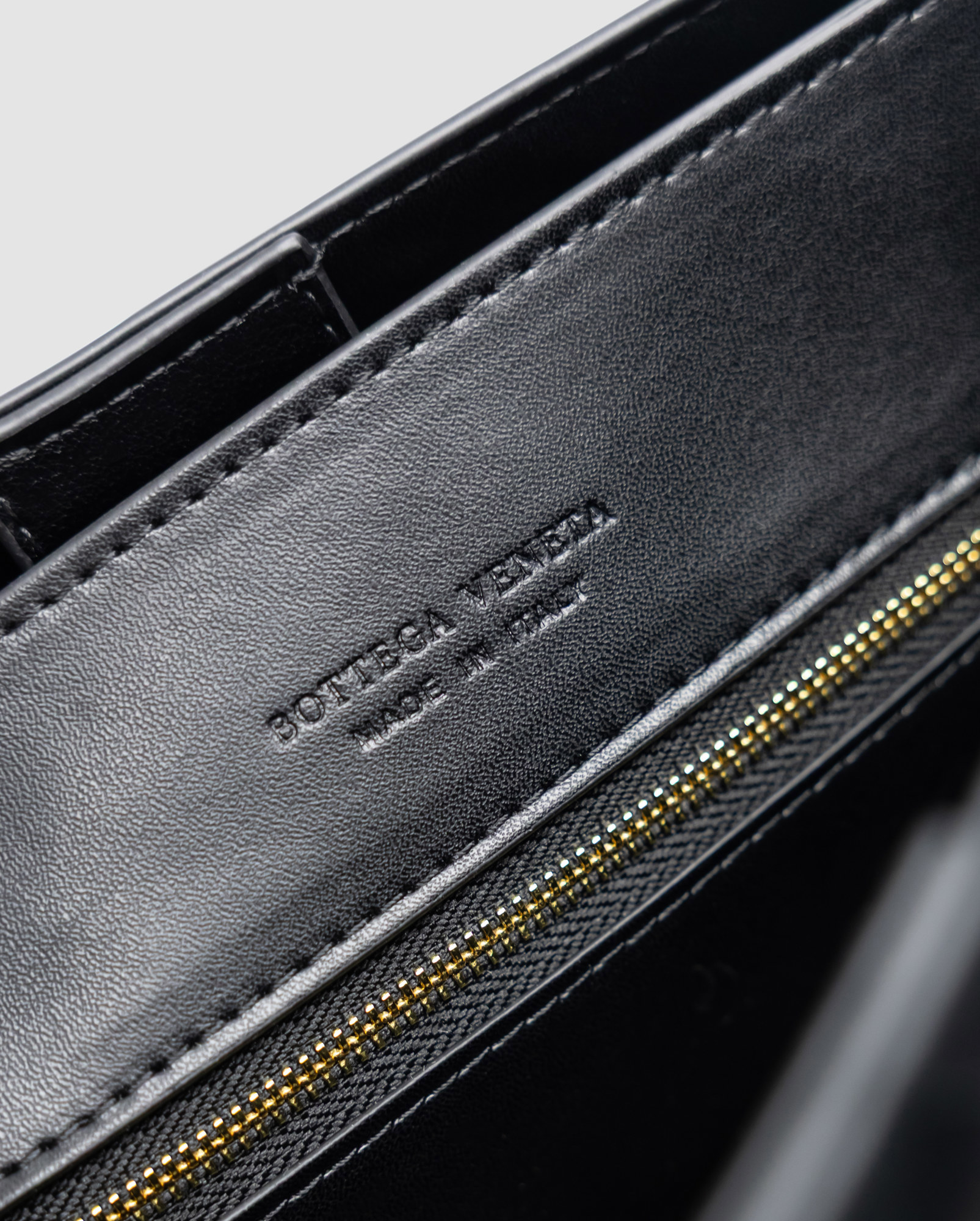 Bottega Veneta Small Andiamo Black - 6