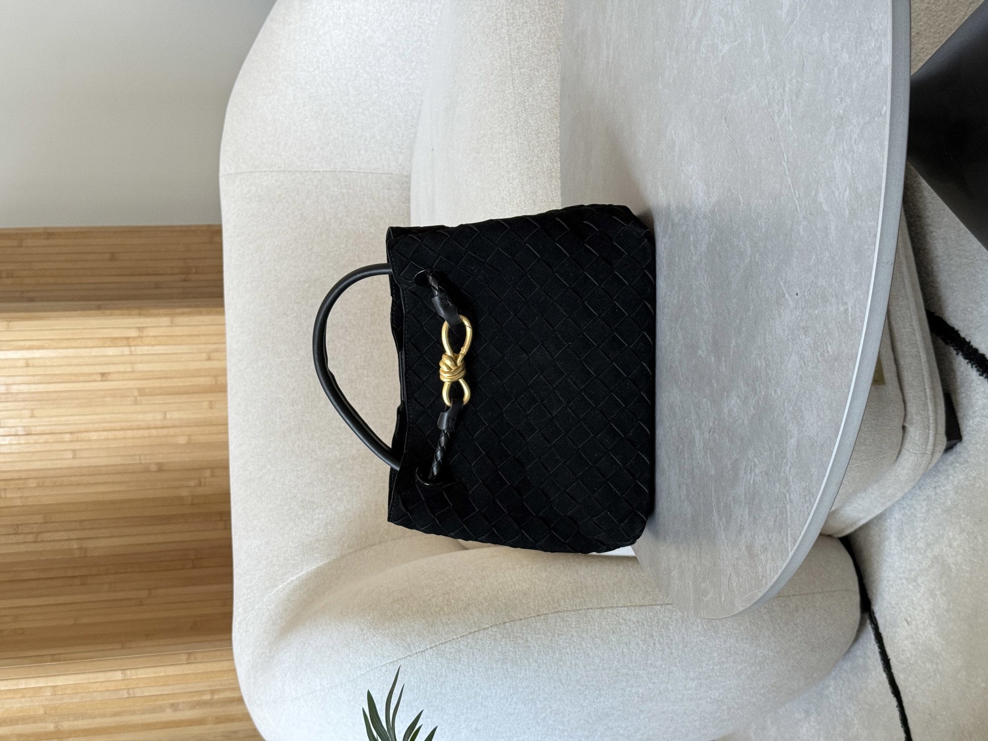 Bottega Veneta Small Andiamo Suede Black - 12