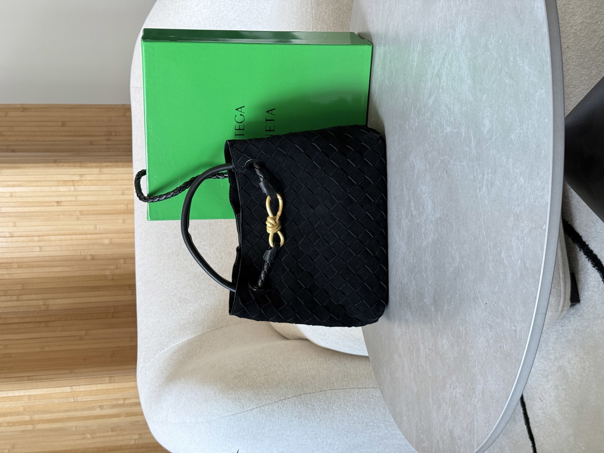 Bottega Veneta Small Andiamo Suede Black - 9