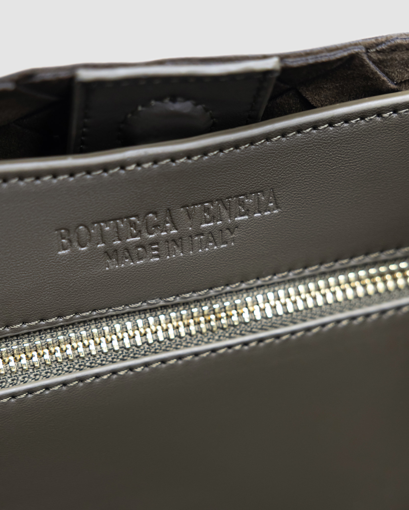 Bottega Veneta Small Andiamo Suede Cypress - 6