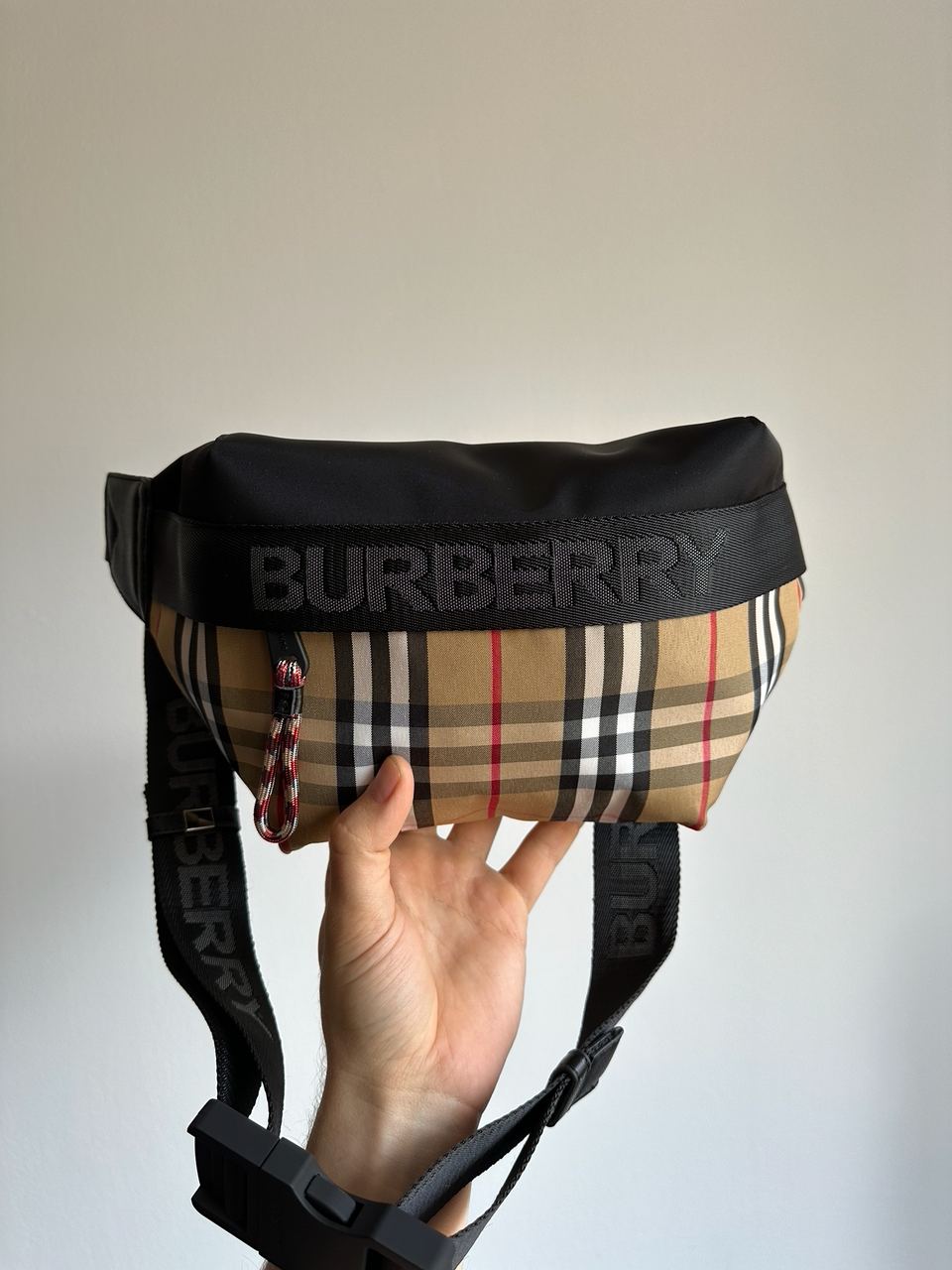 Burberry Men's Sonny Archive Beige Belt Bag - 14