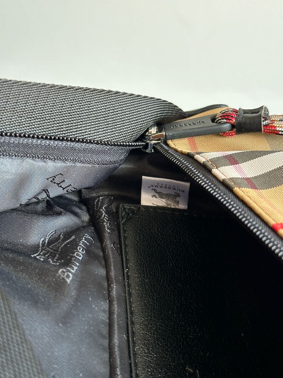 Burberry Men's Sonny Archive Beige Belt Bag - 27