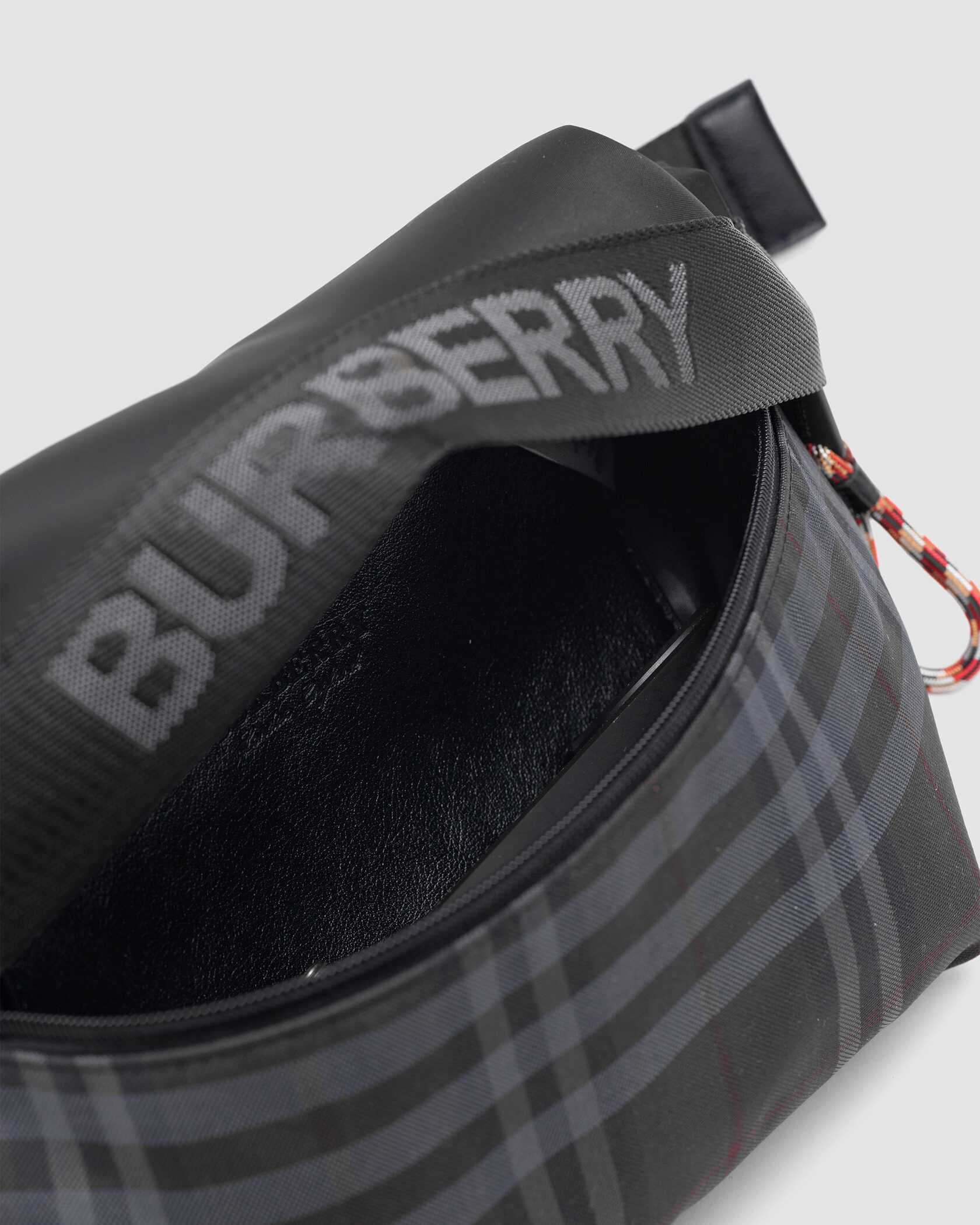 Burberry Men's Sonny Archive Grey Belt Bag - 9