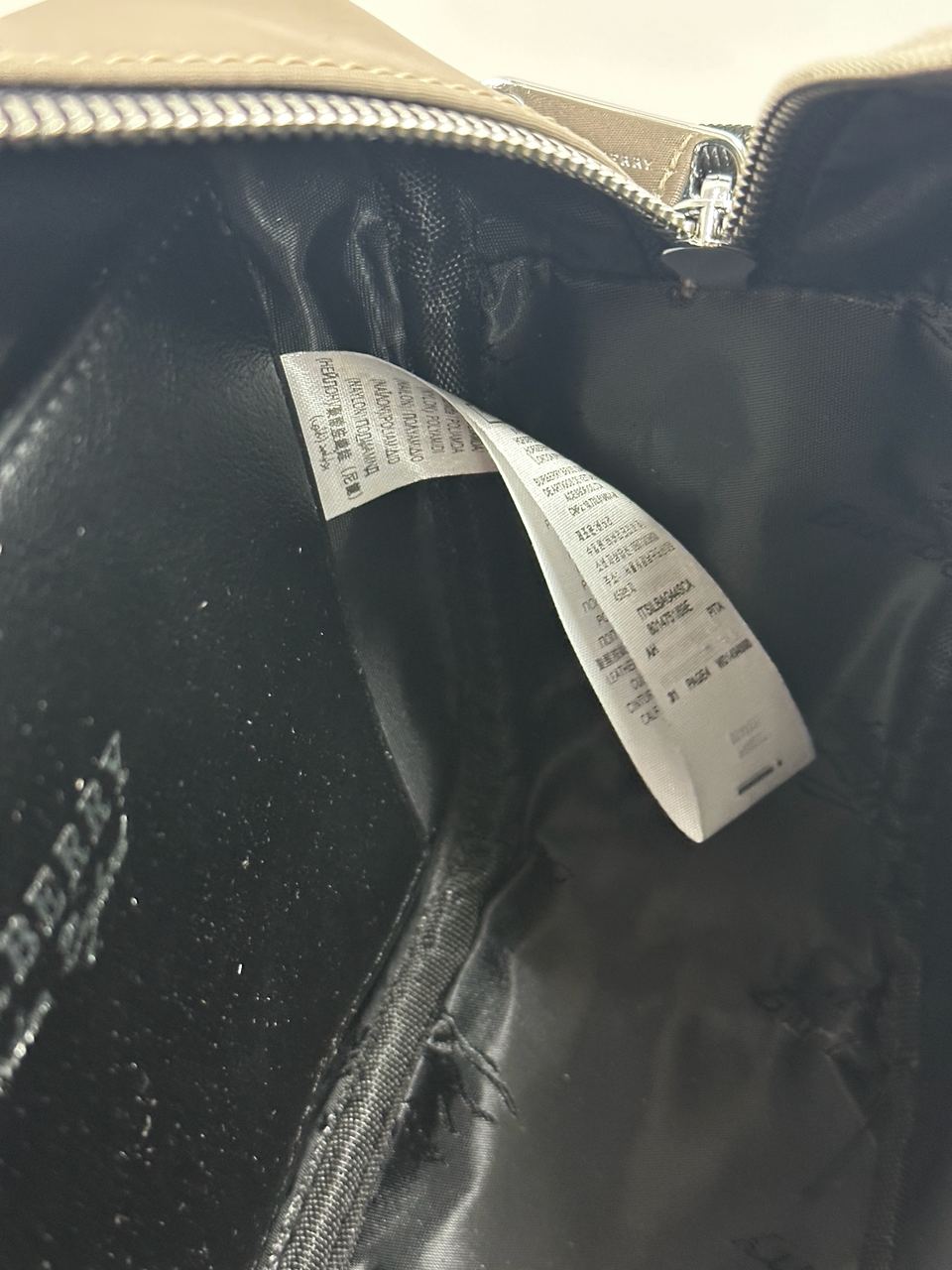 Burberry Paddy Bag in Beige - 15