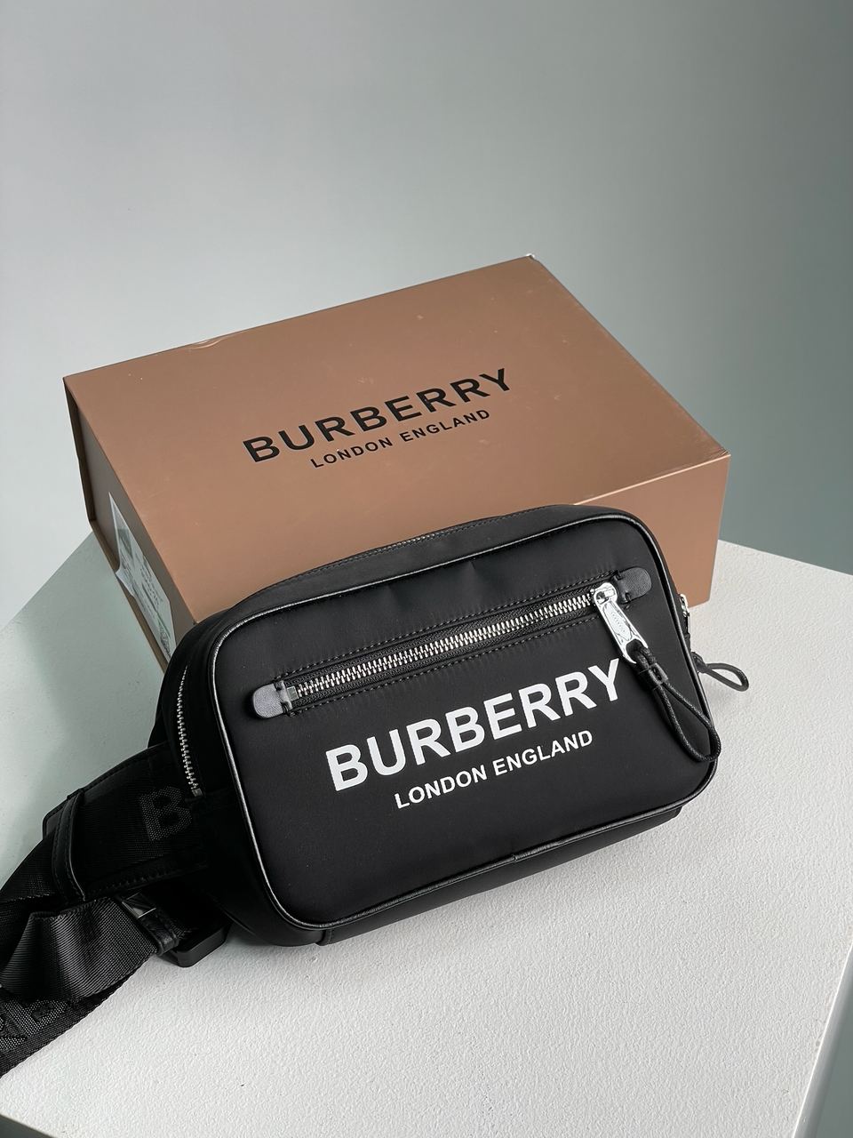Burberry Paddy Bag in Black - 3