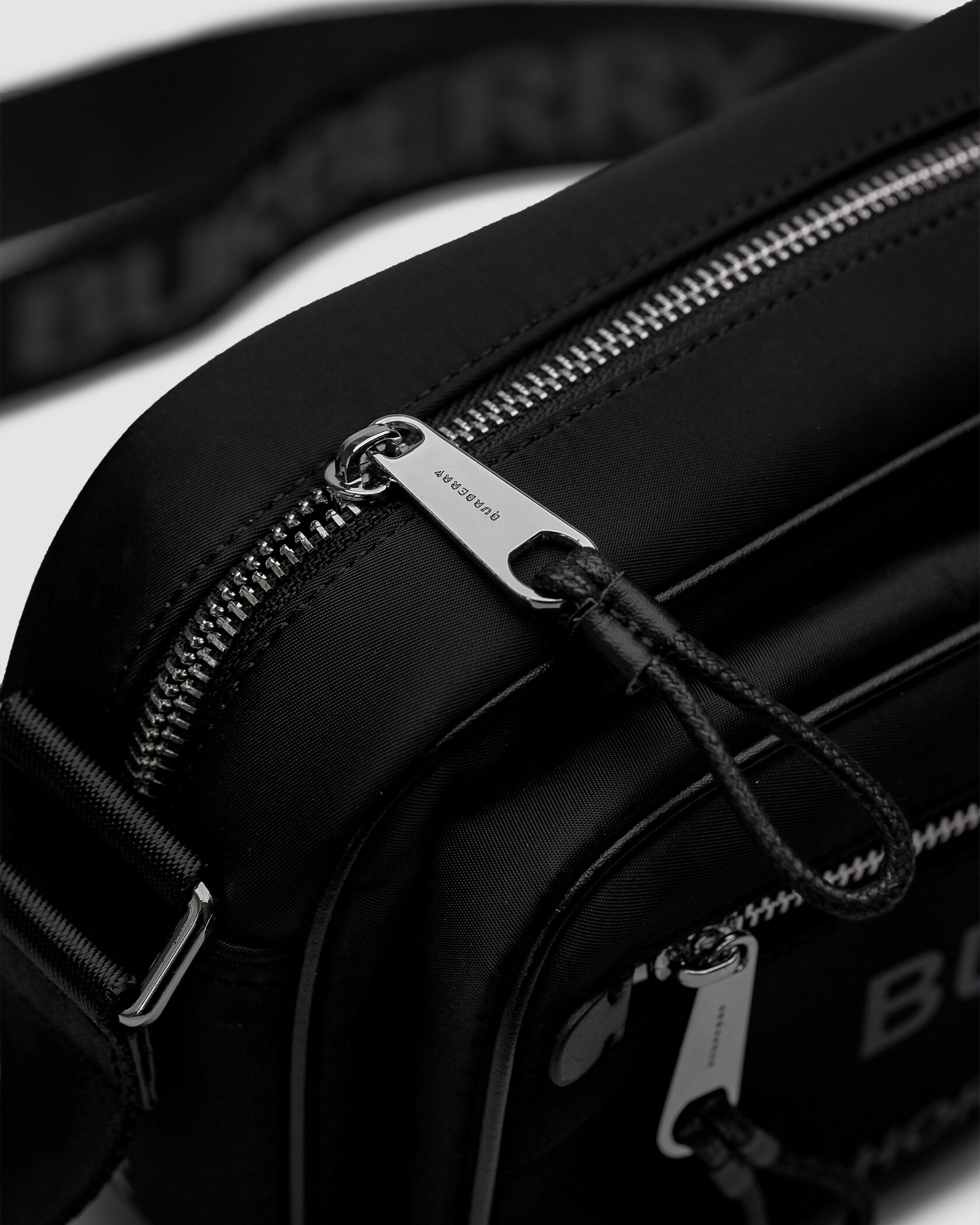 Burberry Paddy Bag in Black - 18