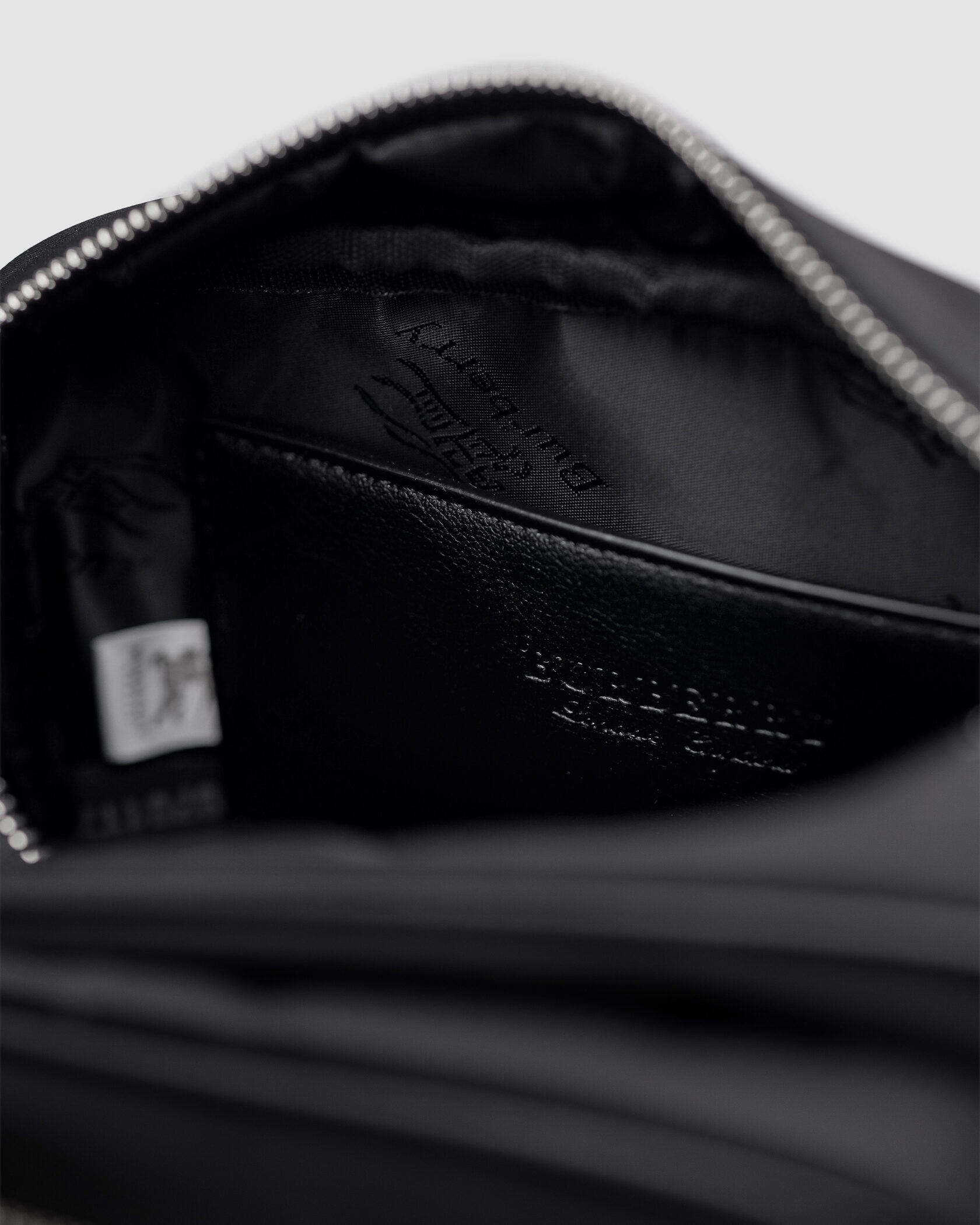 Burberry Paddy Bag in Black - 19