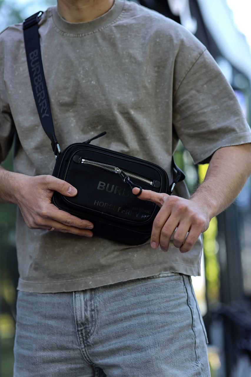 Burberry Paddy Bag in Black - 7