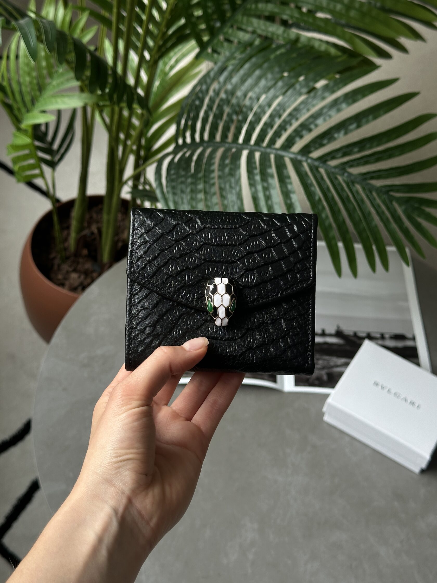 Bvlgari Serpenti Forever Trifold Wallet Black - 5