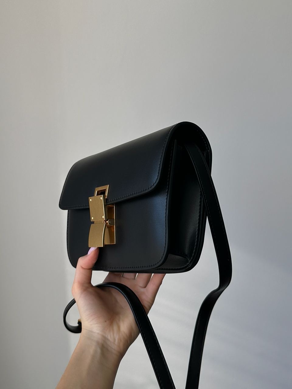 Celine Classic Box Medium Black/Gold - 4