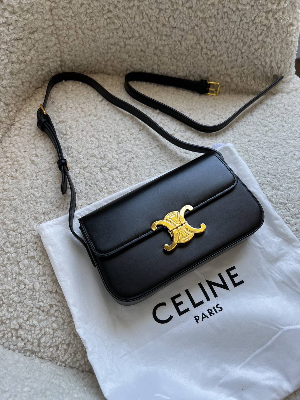 Celine Classique Triomphe Bag In Shiny Calfskin Leather - 3
