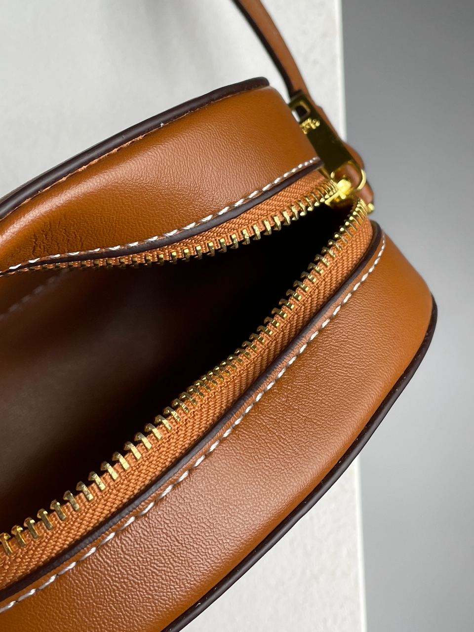 Celine Oval Bag Cuir Triomphe in Smooth Calfskin Tan - 26