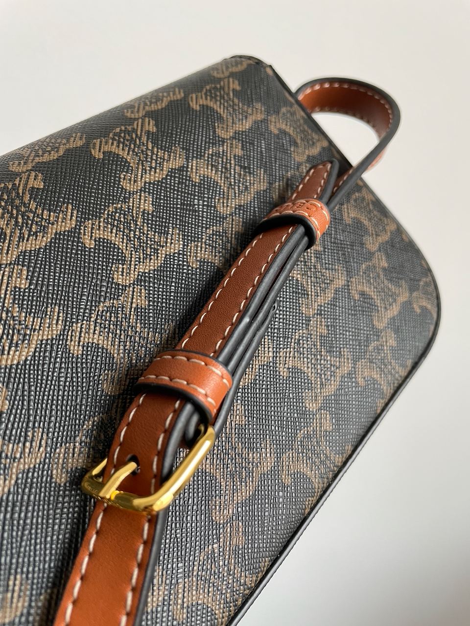 Celine Shoulder Bag Claude In Triomphe Canvas And Calfskin Tan - 24