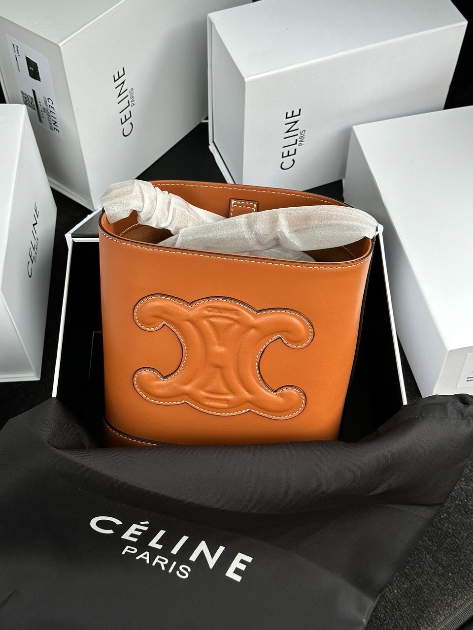 Celine Small Bucket Cuir Triomphe In Smooth Calfskin Tan Brown - 2