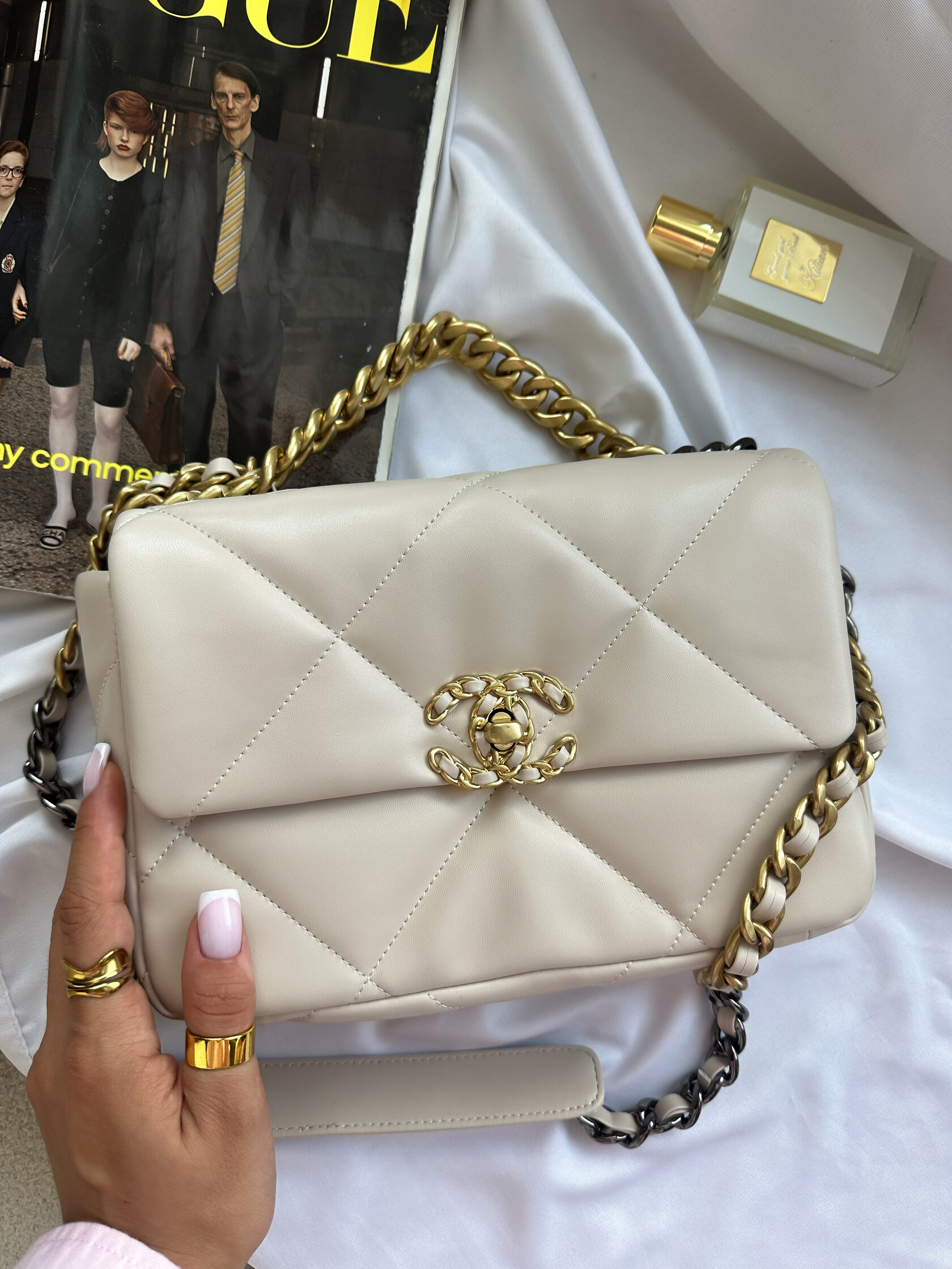 Chanel 19 Large Handbag White Cream/Gold - 2