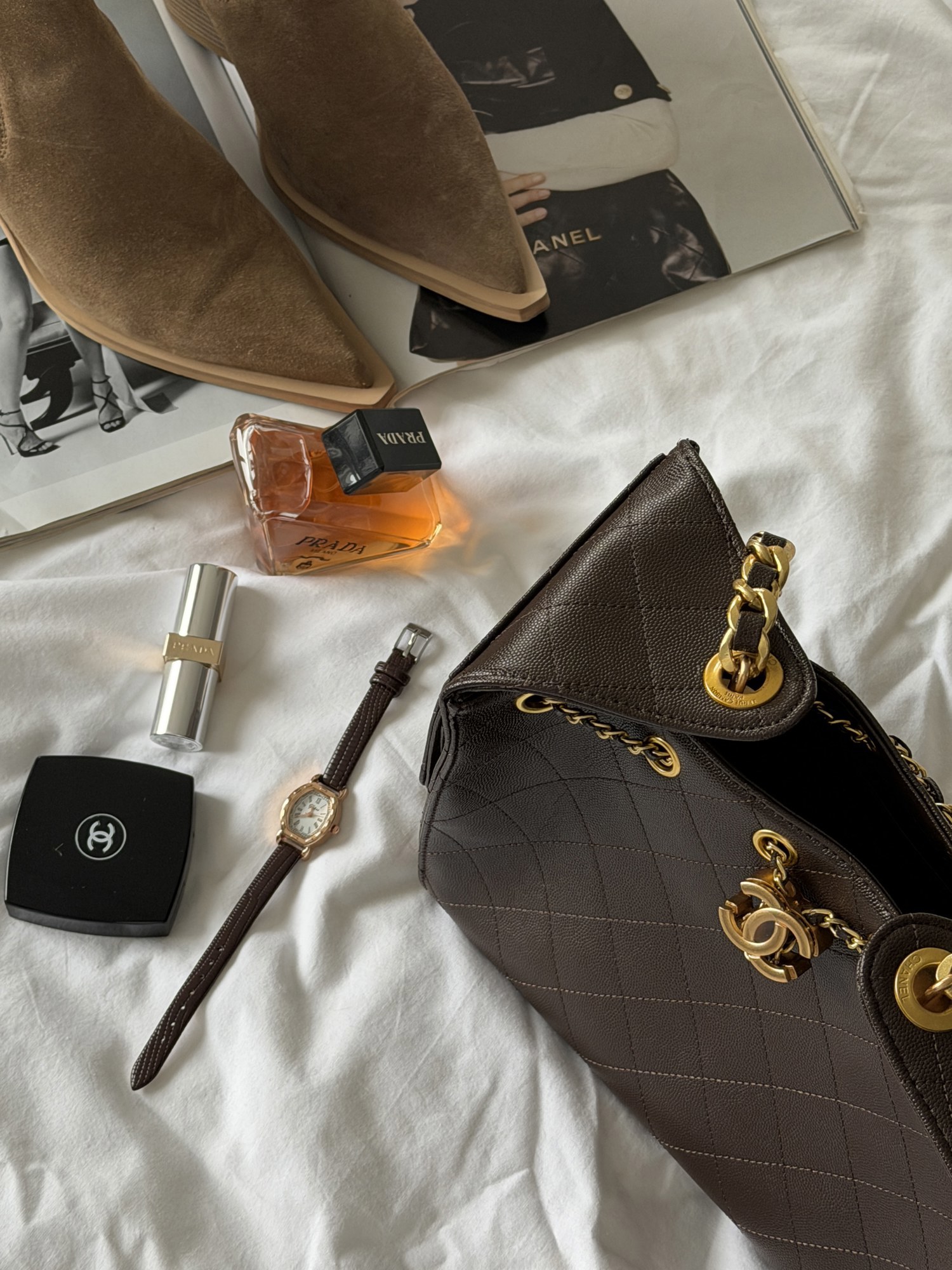 Chanel 25 Small Handbag Brown/Gold - 12