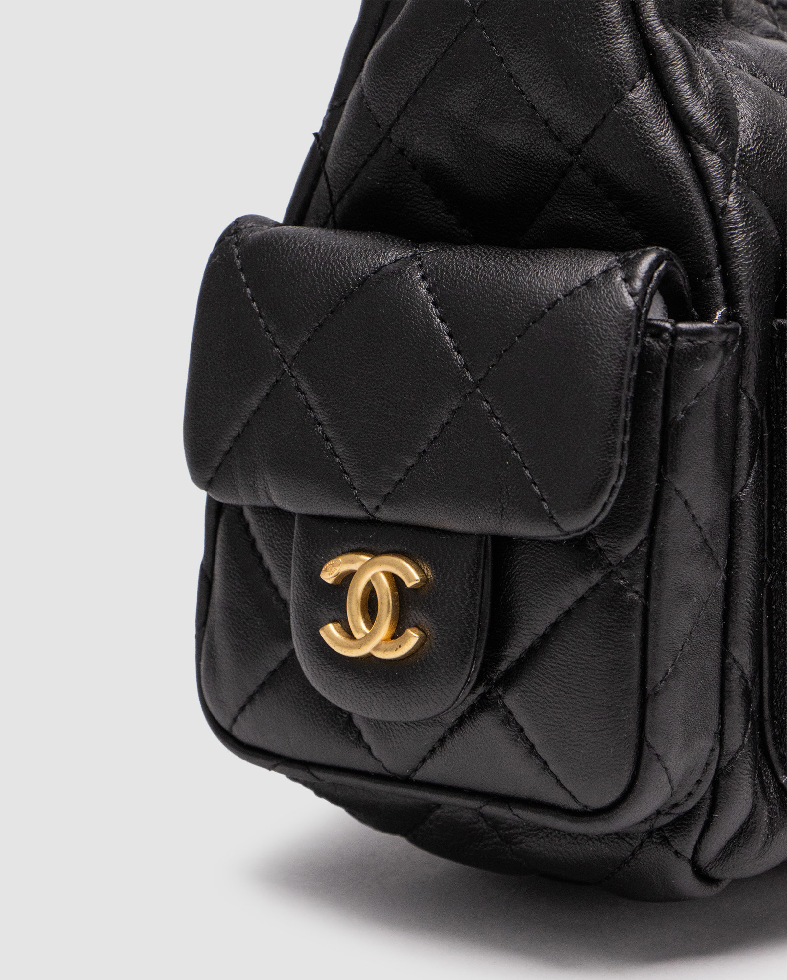 Chanel 25C Lambskin Shoulder Bag Black/Gold - 3