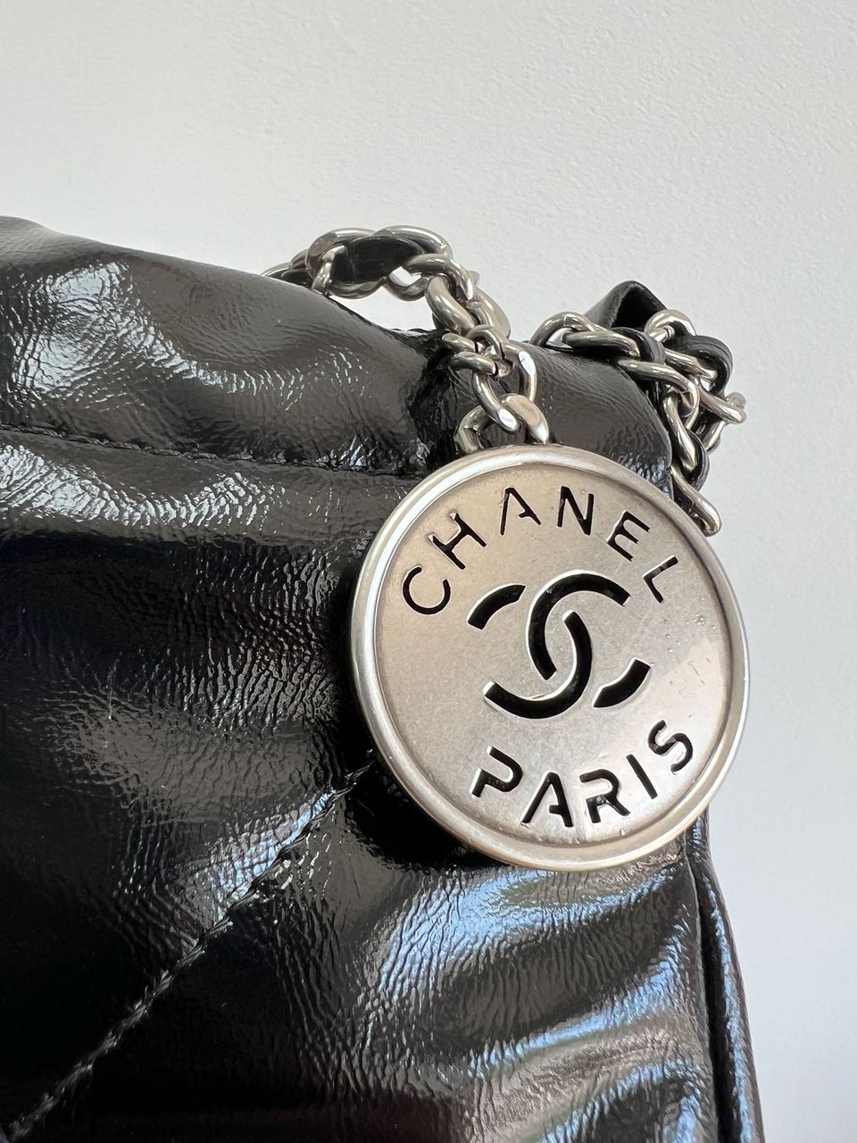 Chanel Black Quilted Calfskin Mini 22 Bag Silver Hardware - 4
