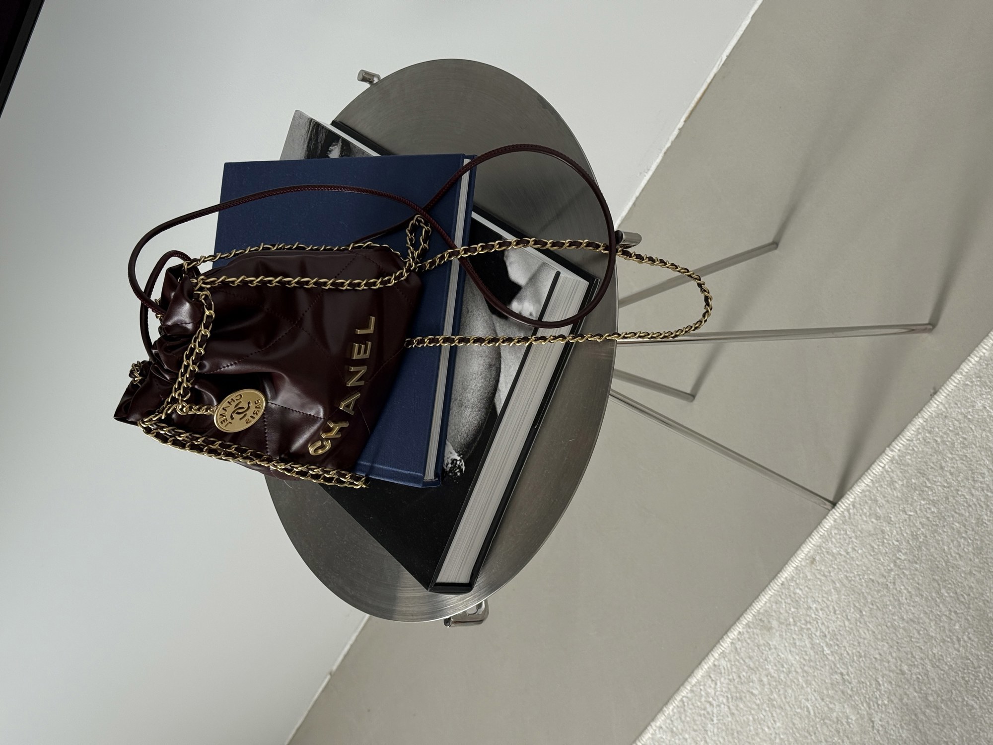 Chanel Burgundy Quilted Calfskin Mini 20 Bag Gold Hardware Магніт - 7