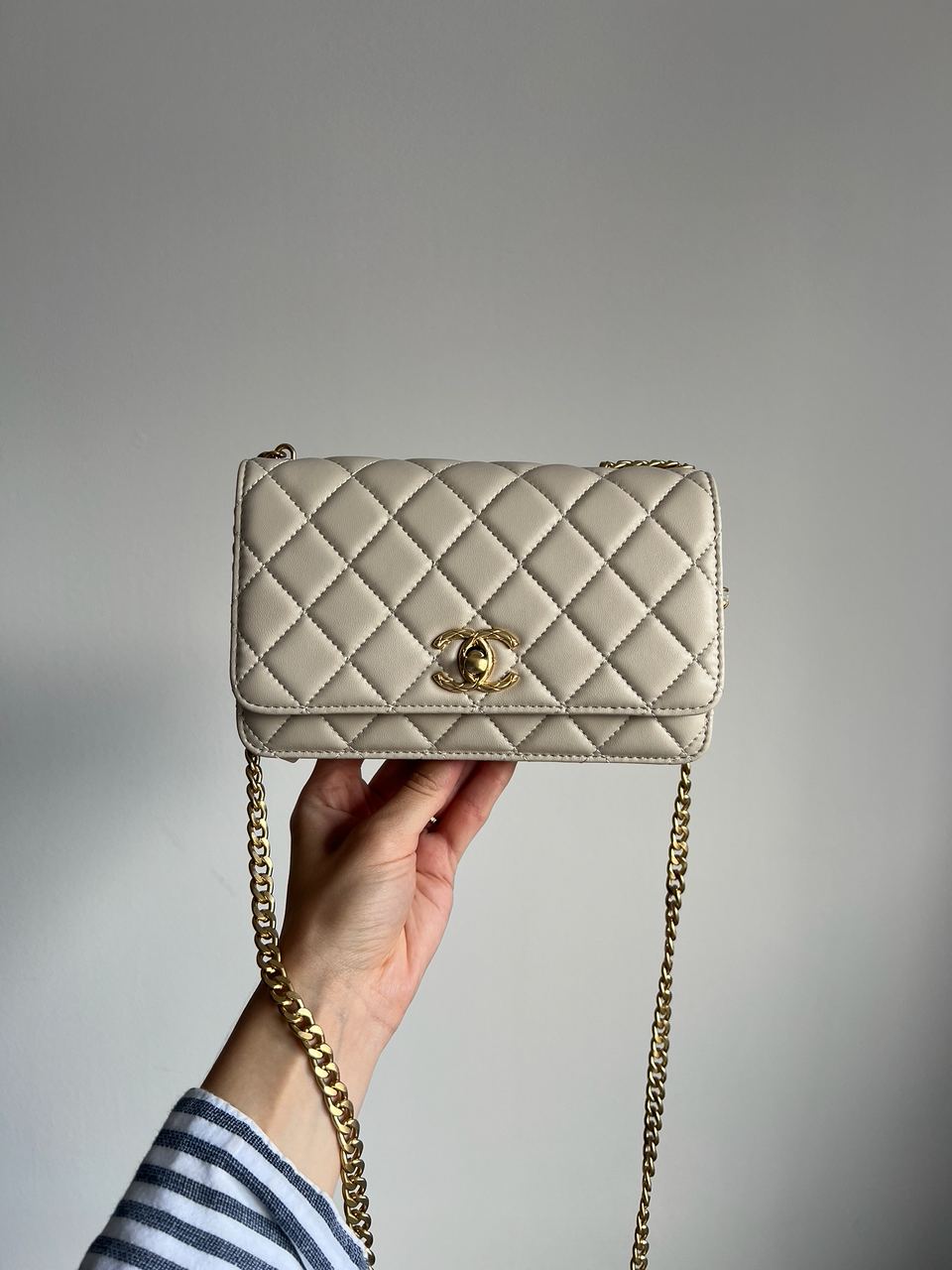 Chanel Calfskin Quilted Perfect Fit Wallet On Chain Beige/Gold - 2