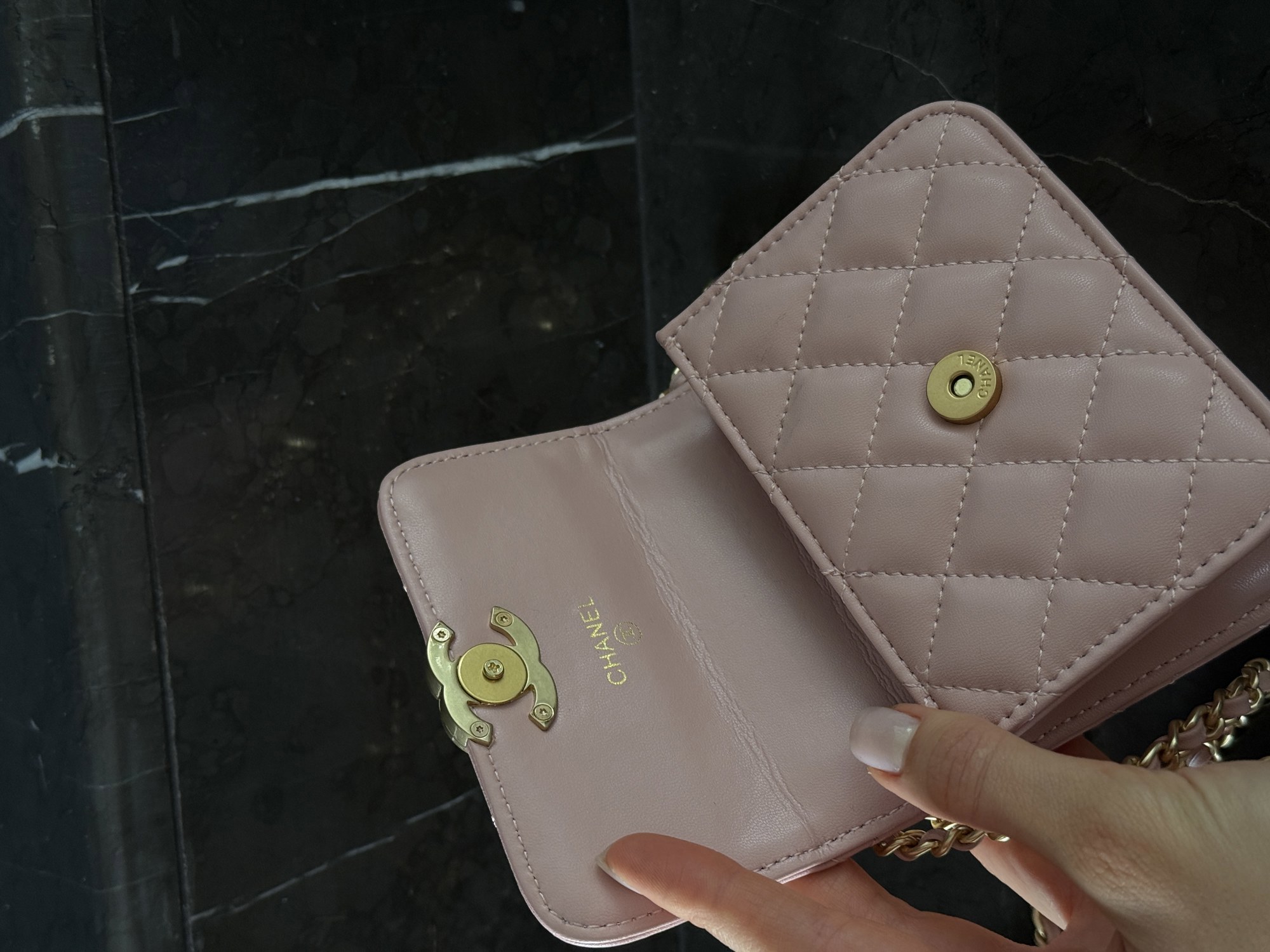 Chanel Calfskin Quilted Perfect Fit Wallet On Chain Mini Pink Маг - 4