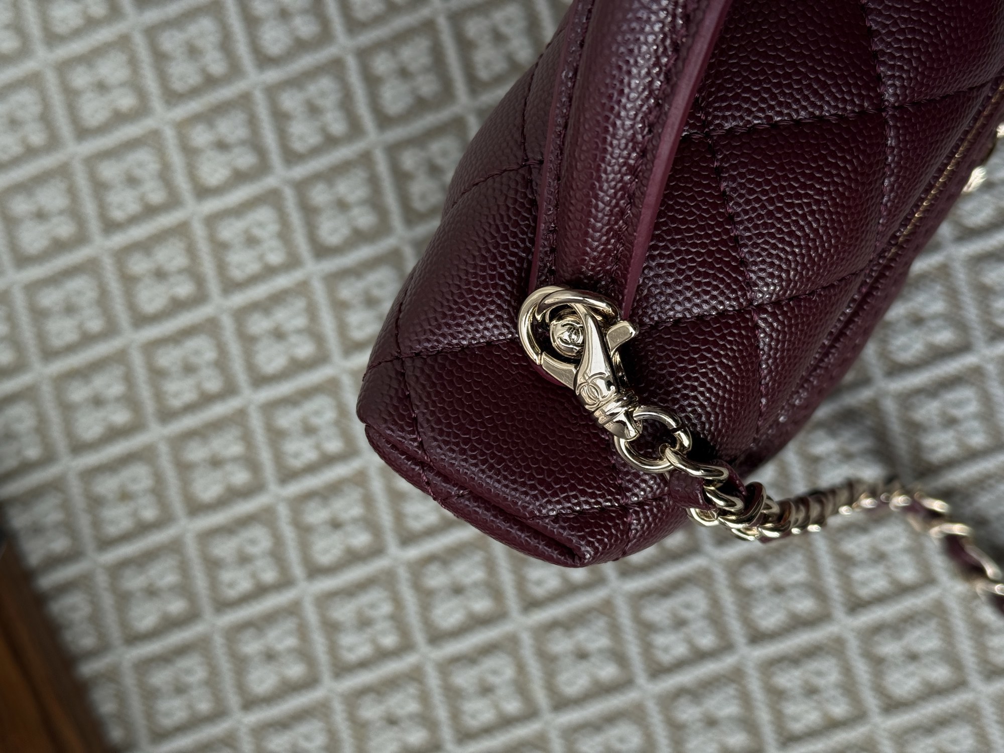 Chanel Caviar Quilted CC Top Handle Long Vanity Burgundy - 14