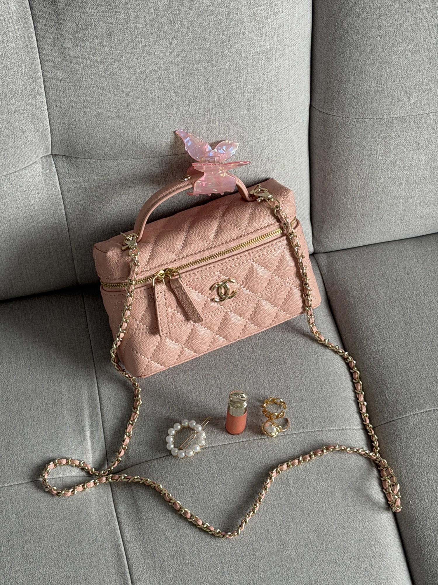 Chanel Caviar Quilted CC Top Handle Long Vanity Pink - 10