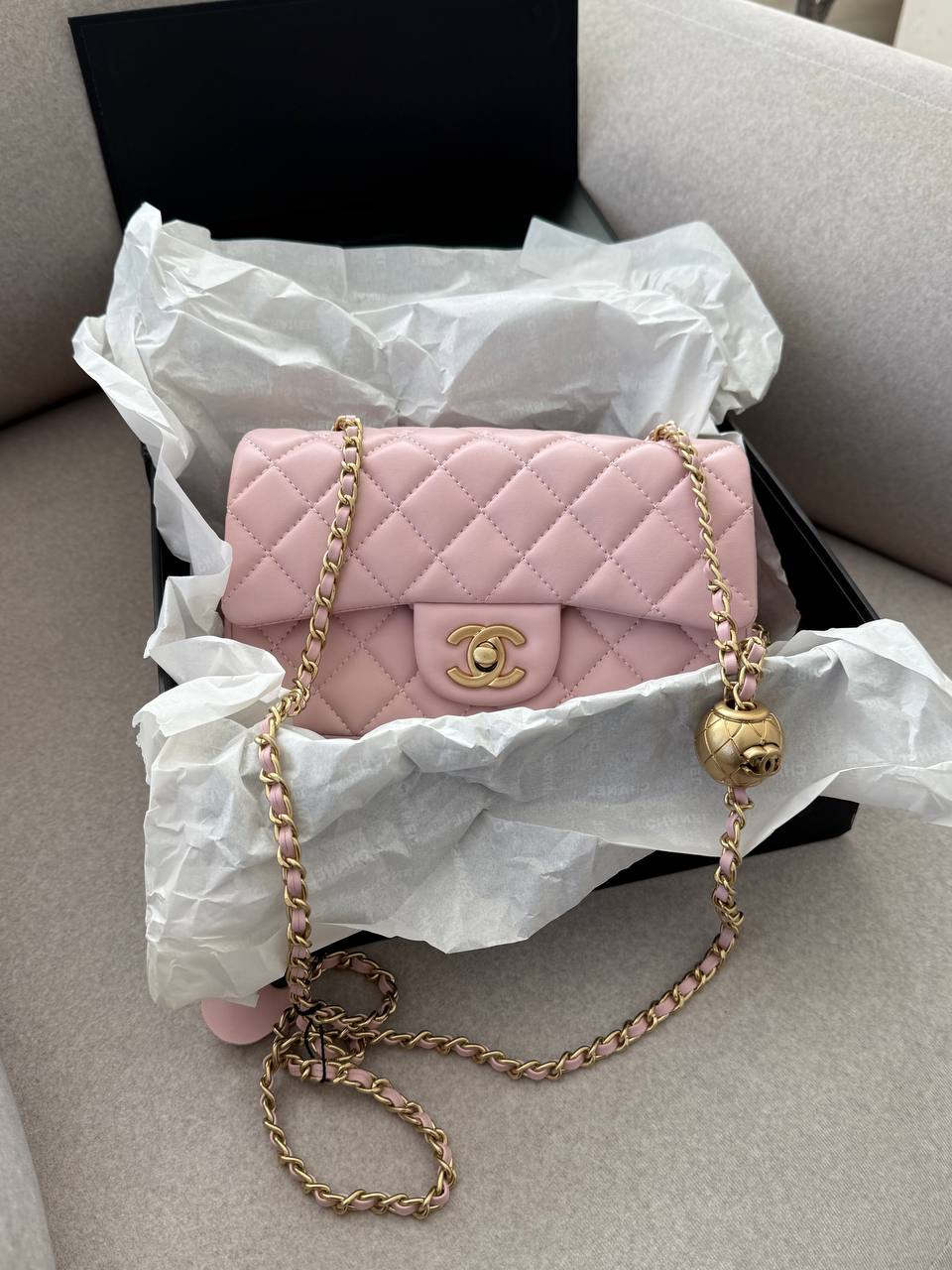 Chanel Classic 1.55 Small Single Flap in Pink/Gold - 2