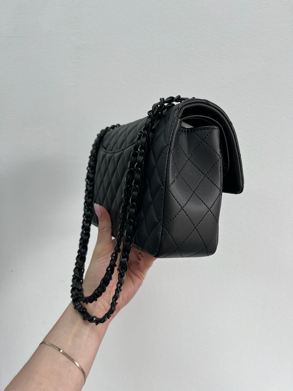 Chanel Classic 2.55 Medium Double Flap in Black - 4