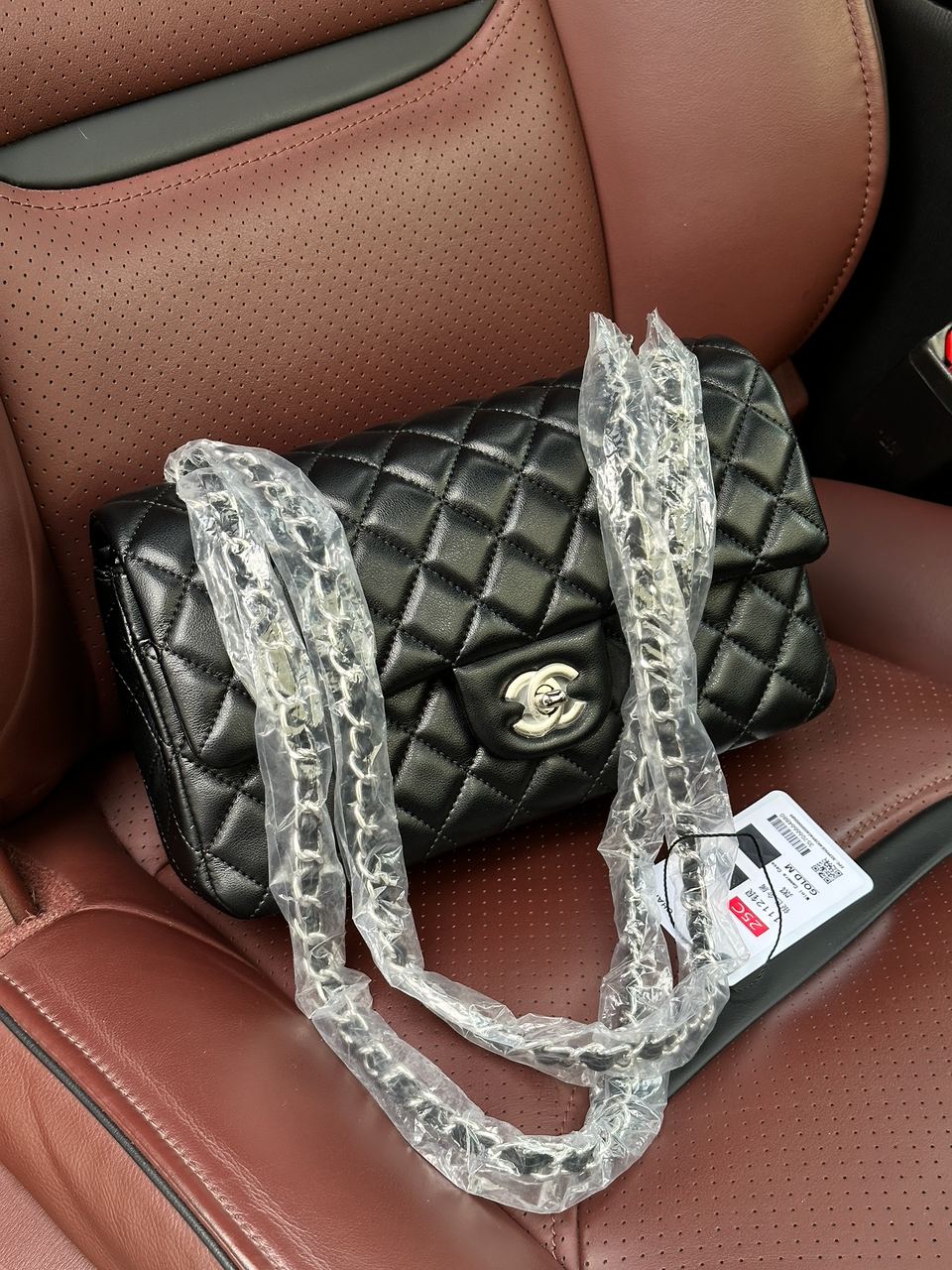 Chanel Classic 2.55 Medium Double Flap in Black - 5