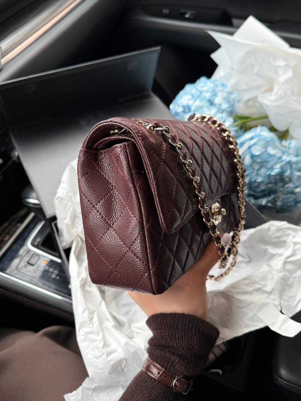 Chanel Classic 2.55 Medium Double Flap in Burgundy/Gold - 8