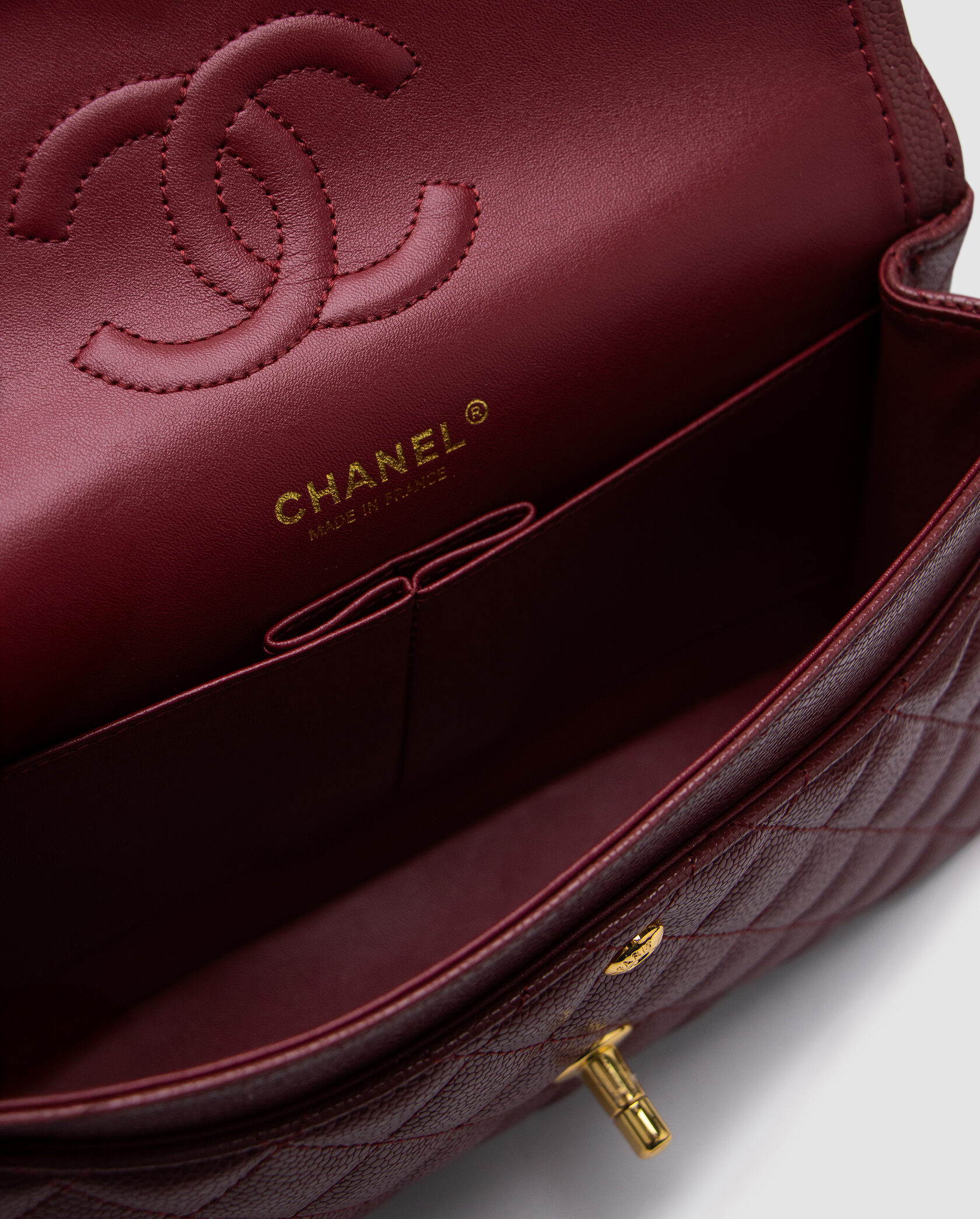 Chanel Classic 2.55 Medium Double Flap in Burgundy/Gold - 14