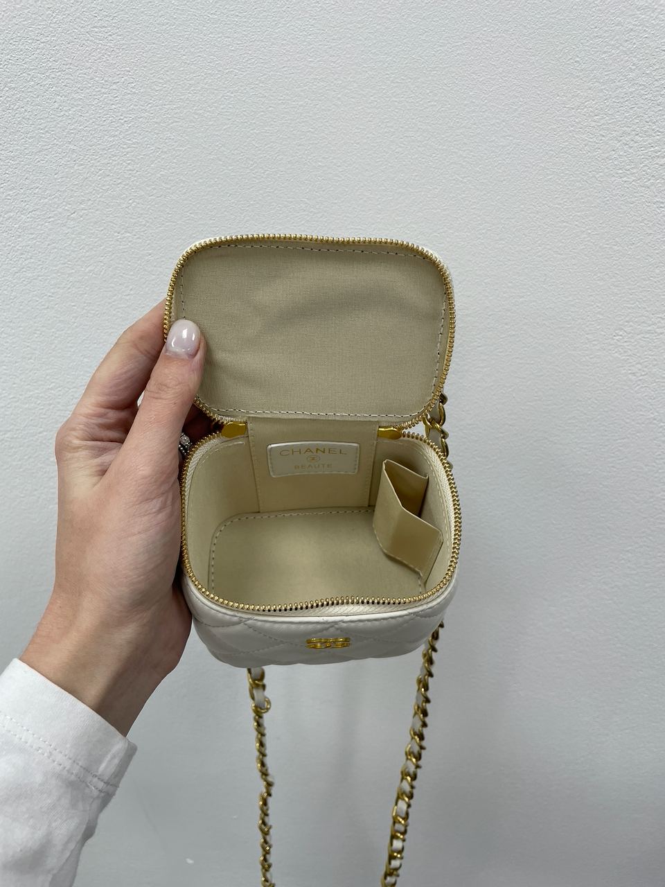 Chanel Classic Beige Lambskin Pearl Crush Mini Vanity Case - 14