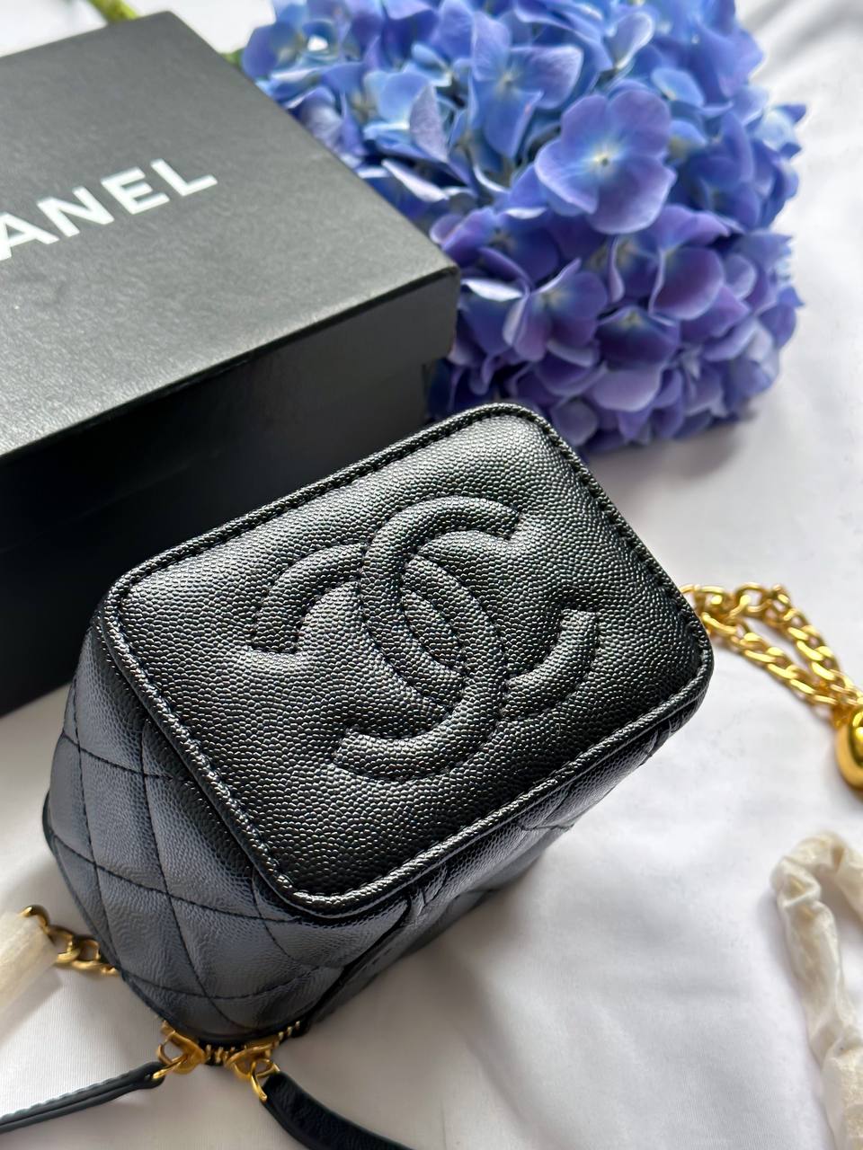 Chanel Classic Black Lambskin Pearl Crush Mini Vanity Case - 6