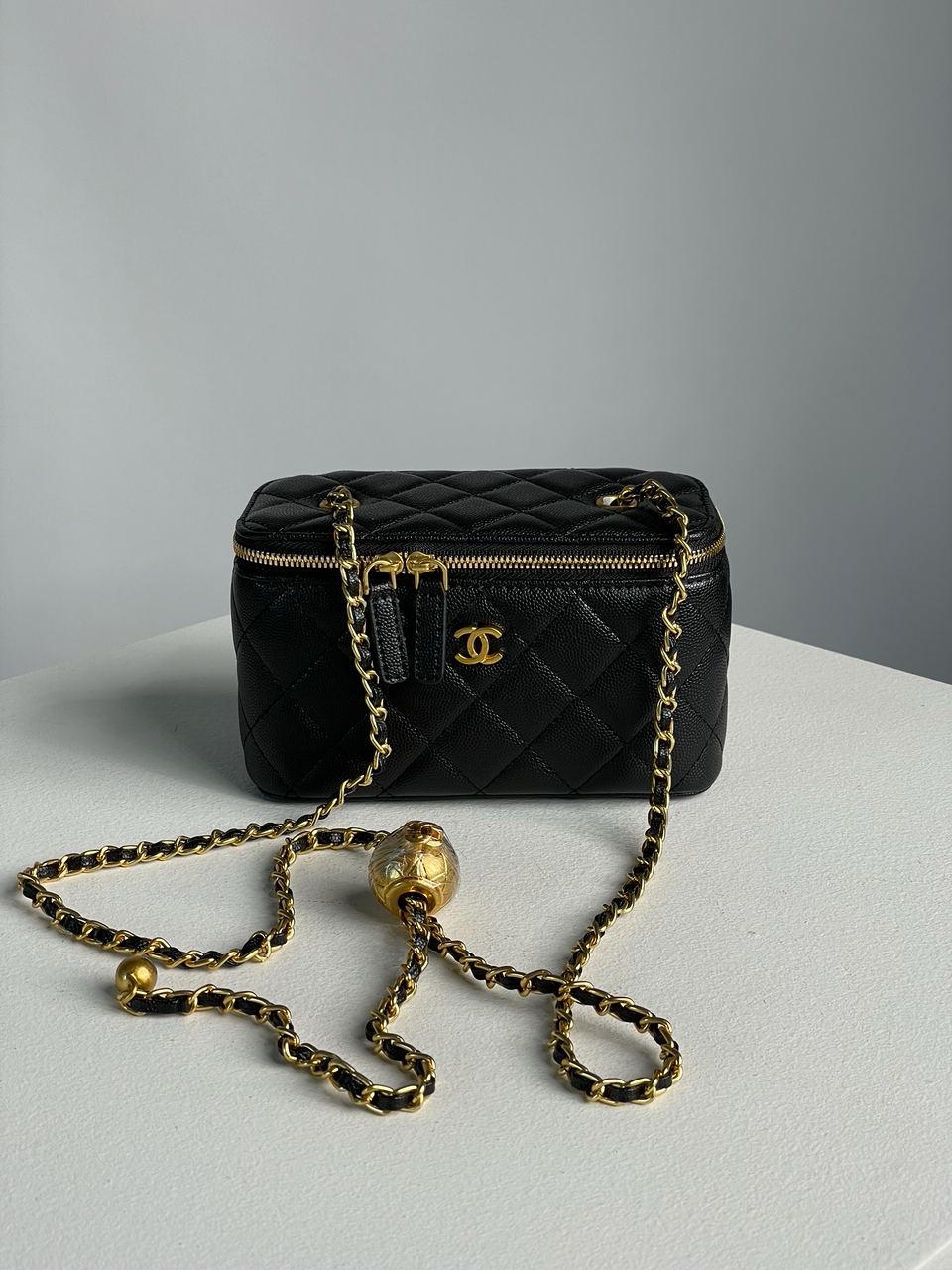 Chanel Classic Black Lambskin Pearl Crush Vanity Bag - 3