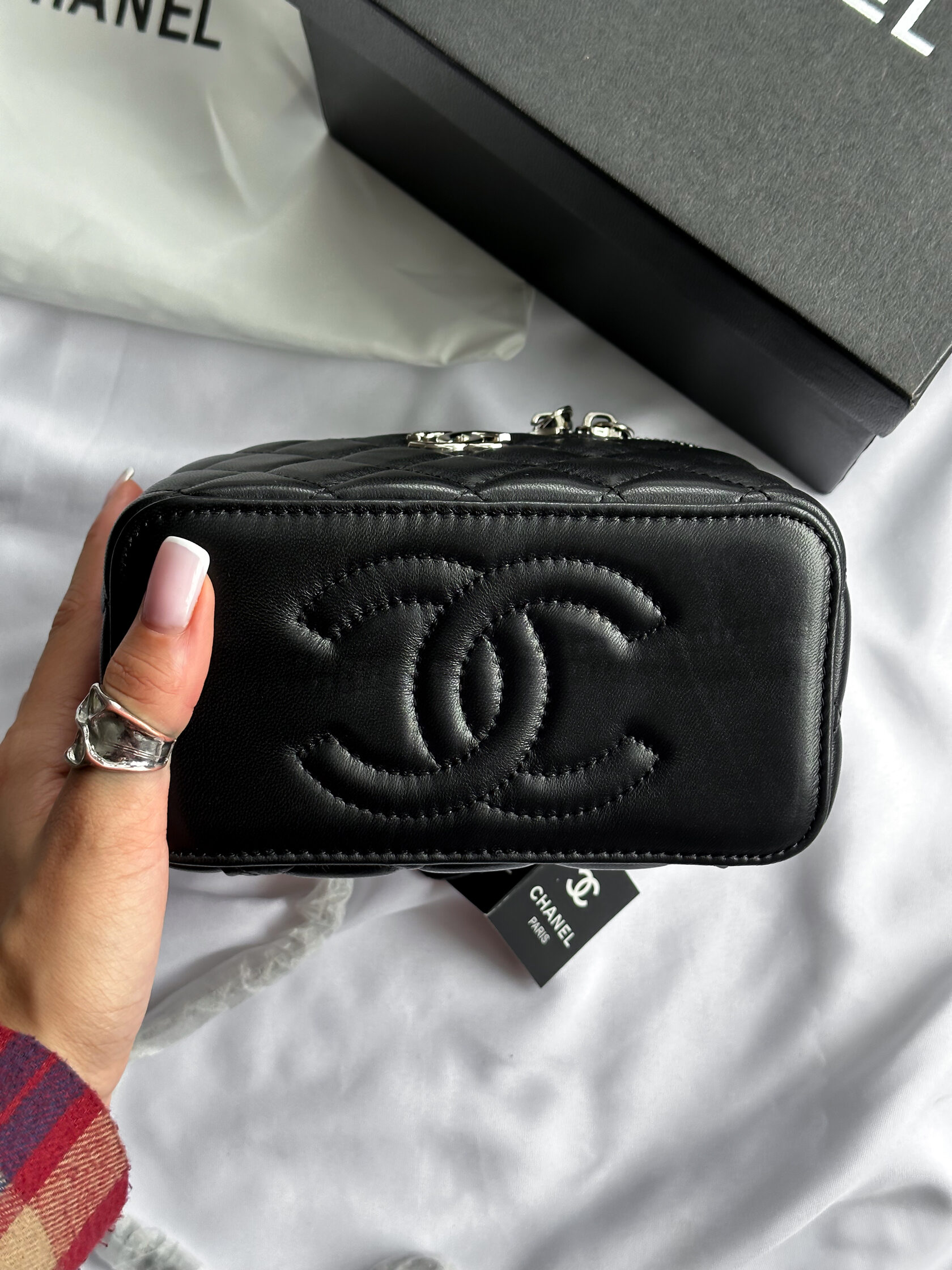 Chanel Classic Black Lambskin Pearl Crush Vanity Bag Silver - 6