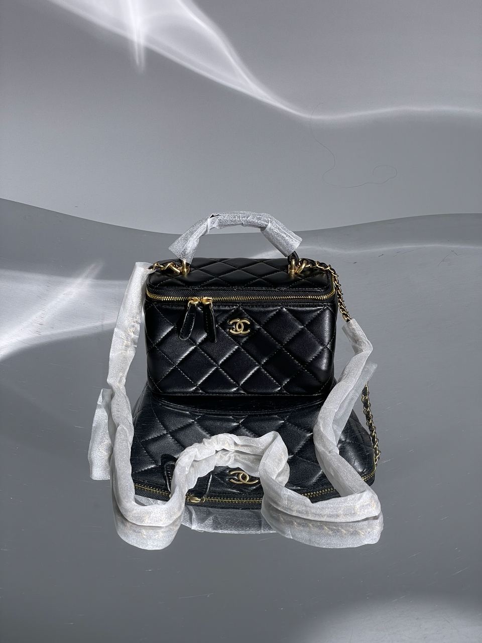 Chanel Classic Black Lambskin Pearl Crush Vanity Bag - 3