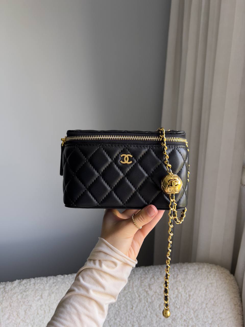 Chanel Classic Black Lambskin Pearl Crush Vanity - 3